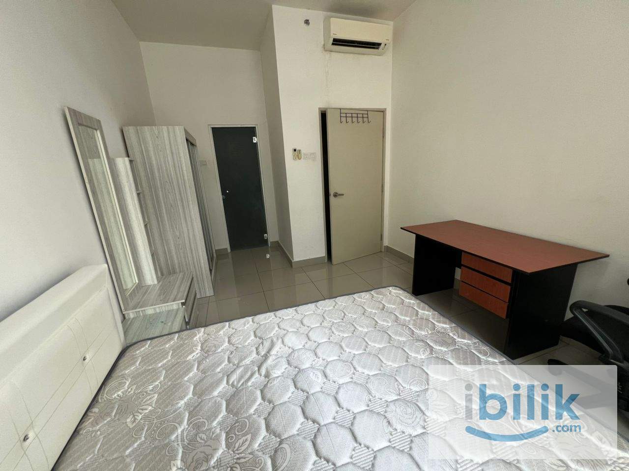 Fully furnished - Master Room for rent - Image 5