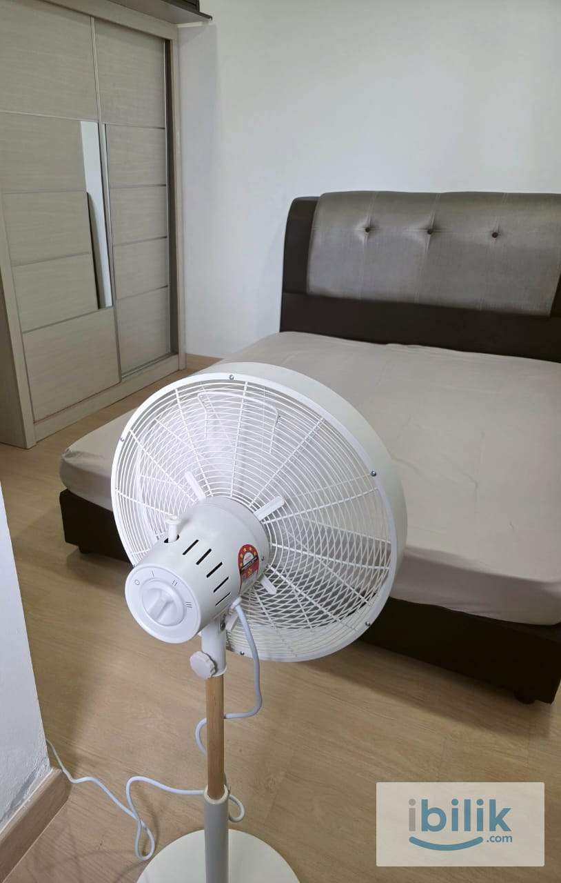 Master Room for rent at Symphony Tower, near c180, Seri Kembangan - Image 1