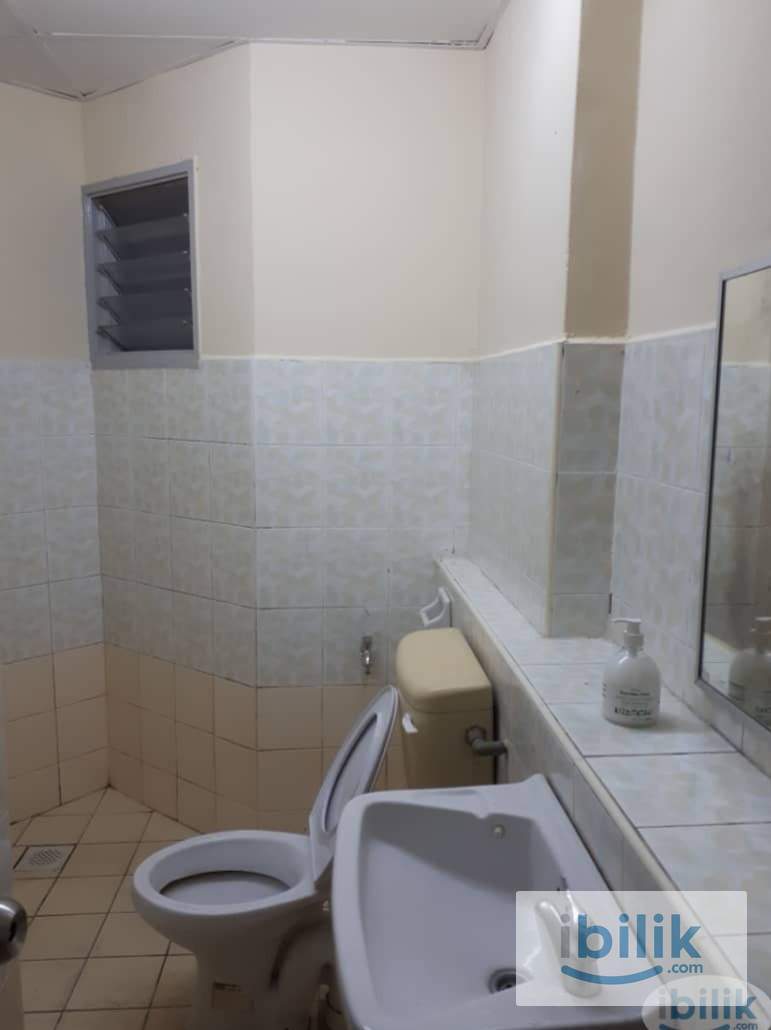 Middle Room at Menara Menjalara, Bandar Menjalara - Image 1
