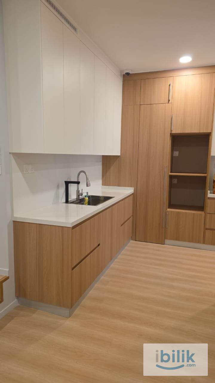 SS18 Room with attached Private Bathroom - Image 6
