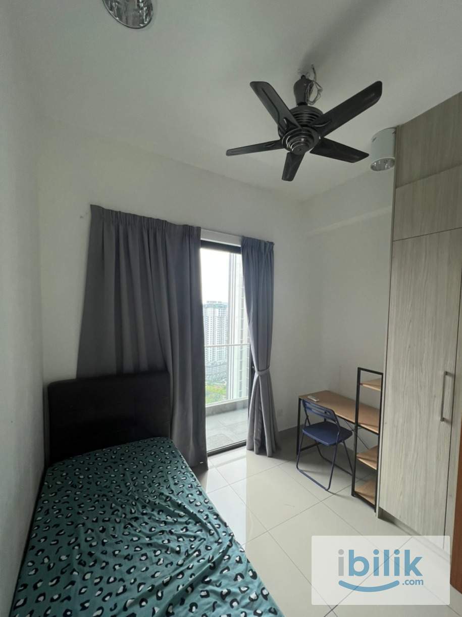Citizen Balcony Room For Rent - Image 1