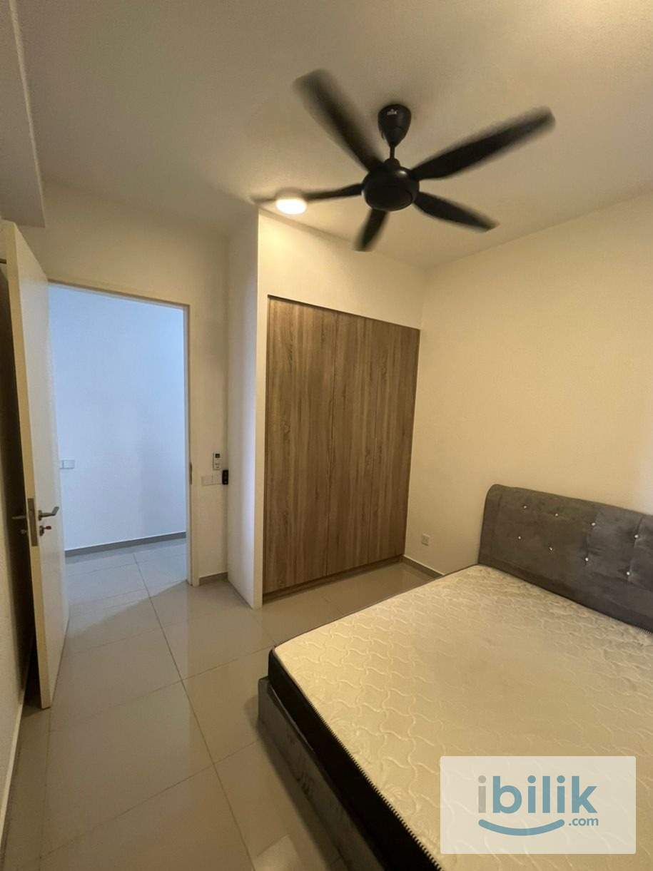Nice Big Medium Room - Image 2