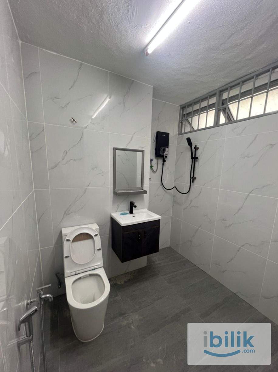 Single Room - Image 2