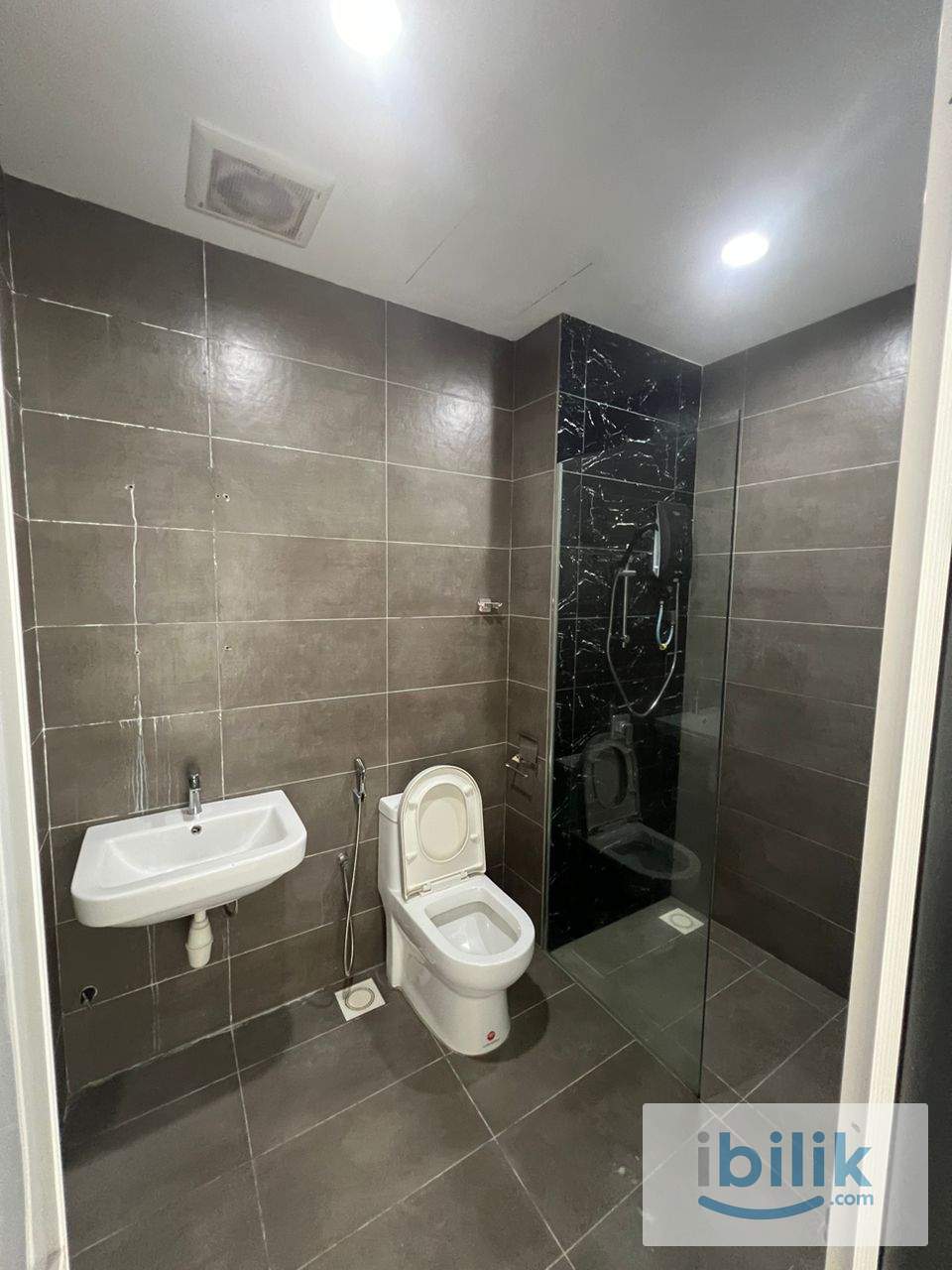 Medium Big Room Bukit Jalil - Image 4
