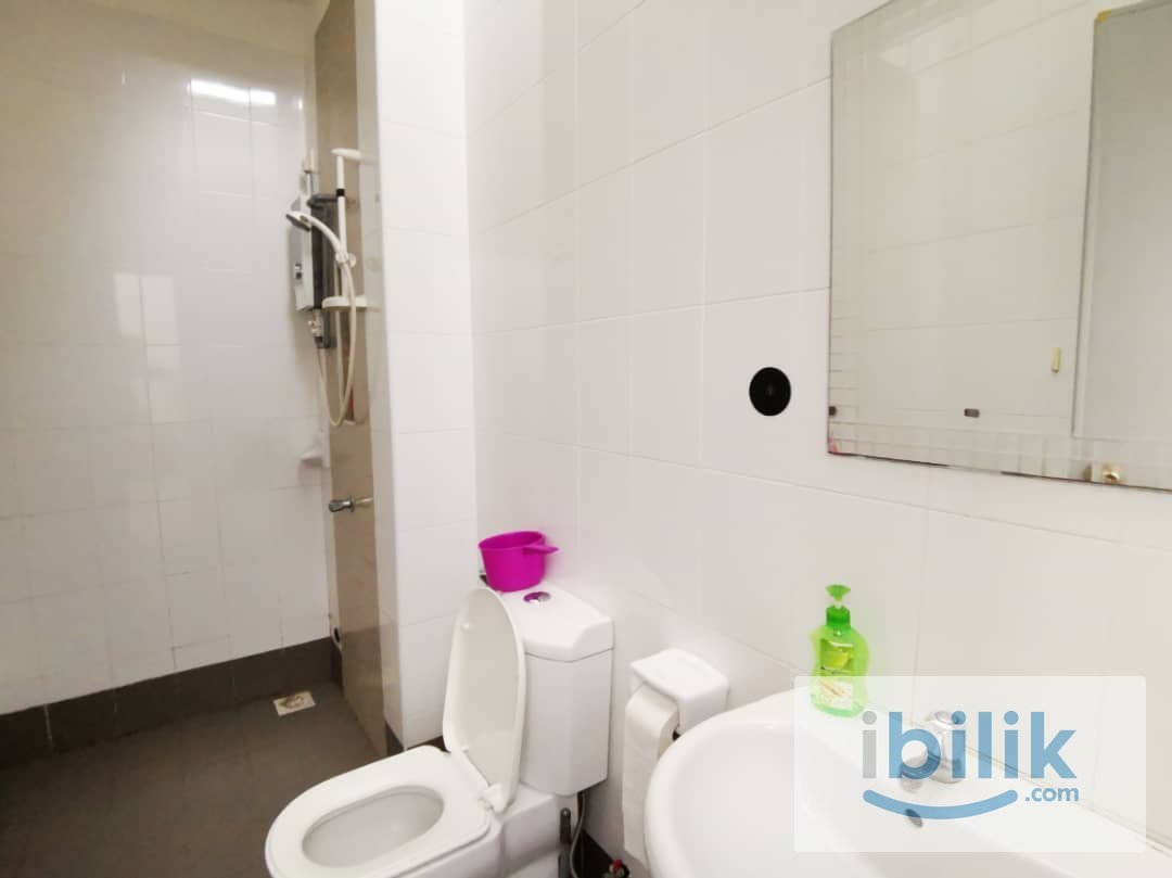 Middle Room at Setia Alam, Shah Alam - Image 2