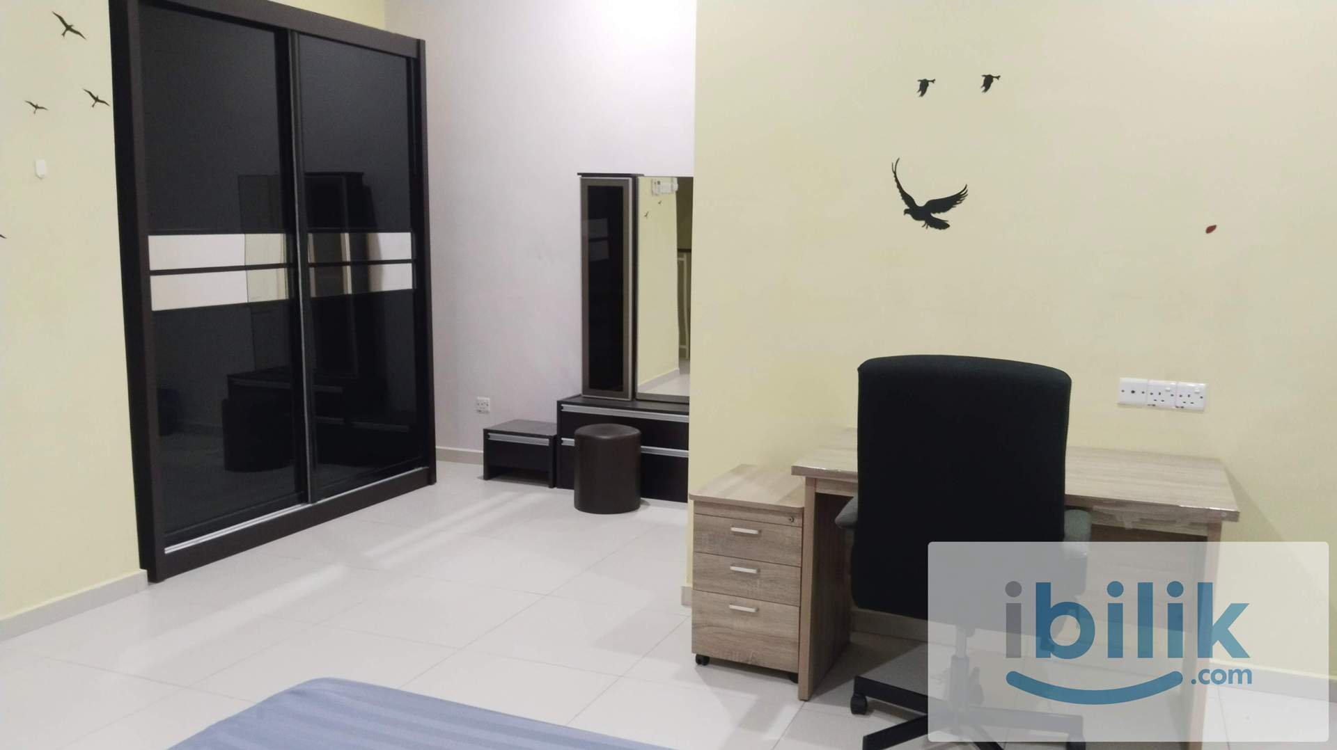 Bdr Seri Botani Ipoh Master room with balcony for rent - Image 6