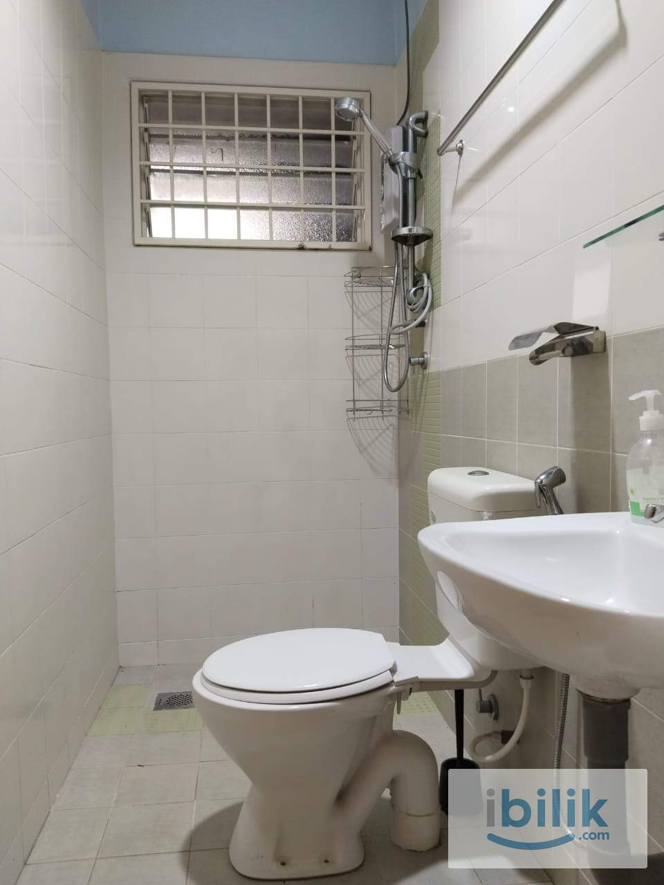 【Room for Rent @ Ipoh Botani】RM360 Only! Your Cozy, Worry-Free Sanctuary Awaits - Image 3