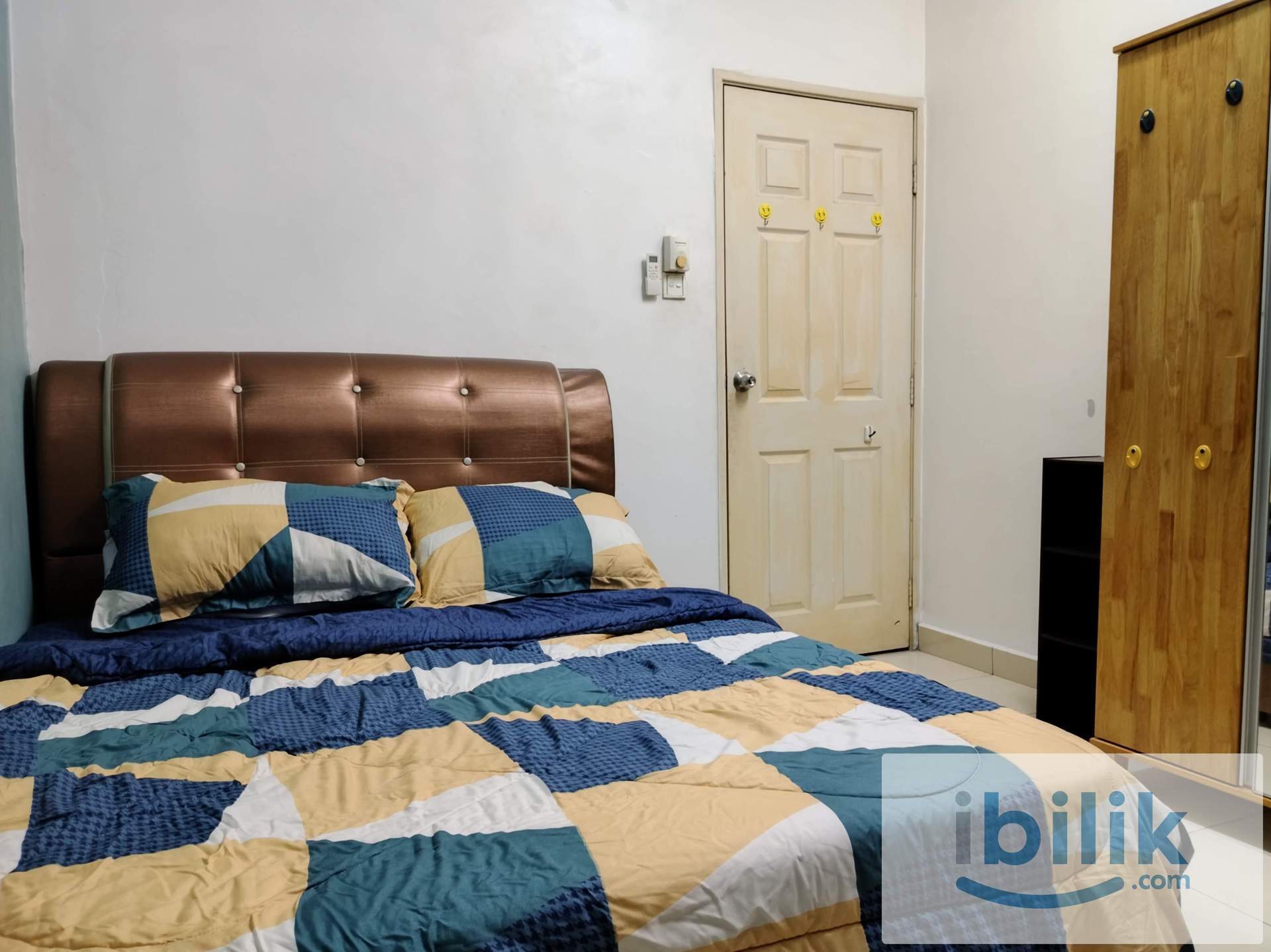 Medium Room - Image 3