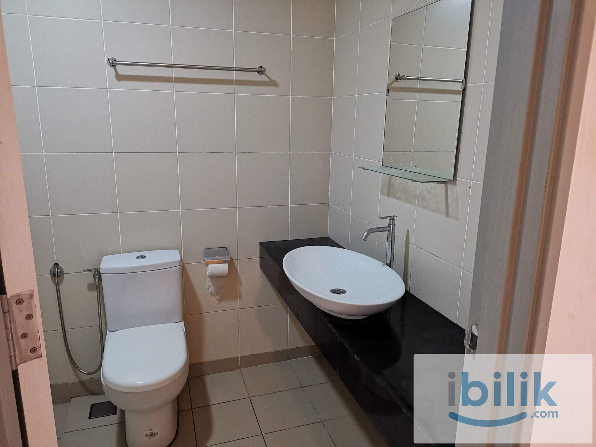 Medium Room at Rafflesia Condominium ,nearby LRT Sentul Timur, all Female - Image 3