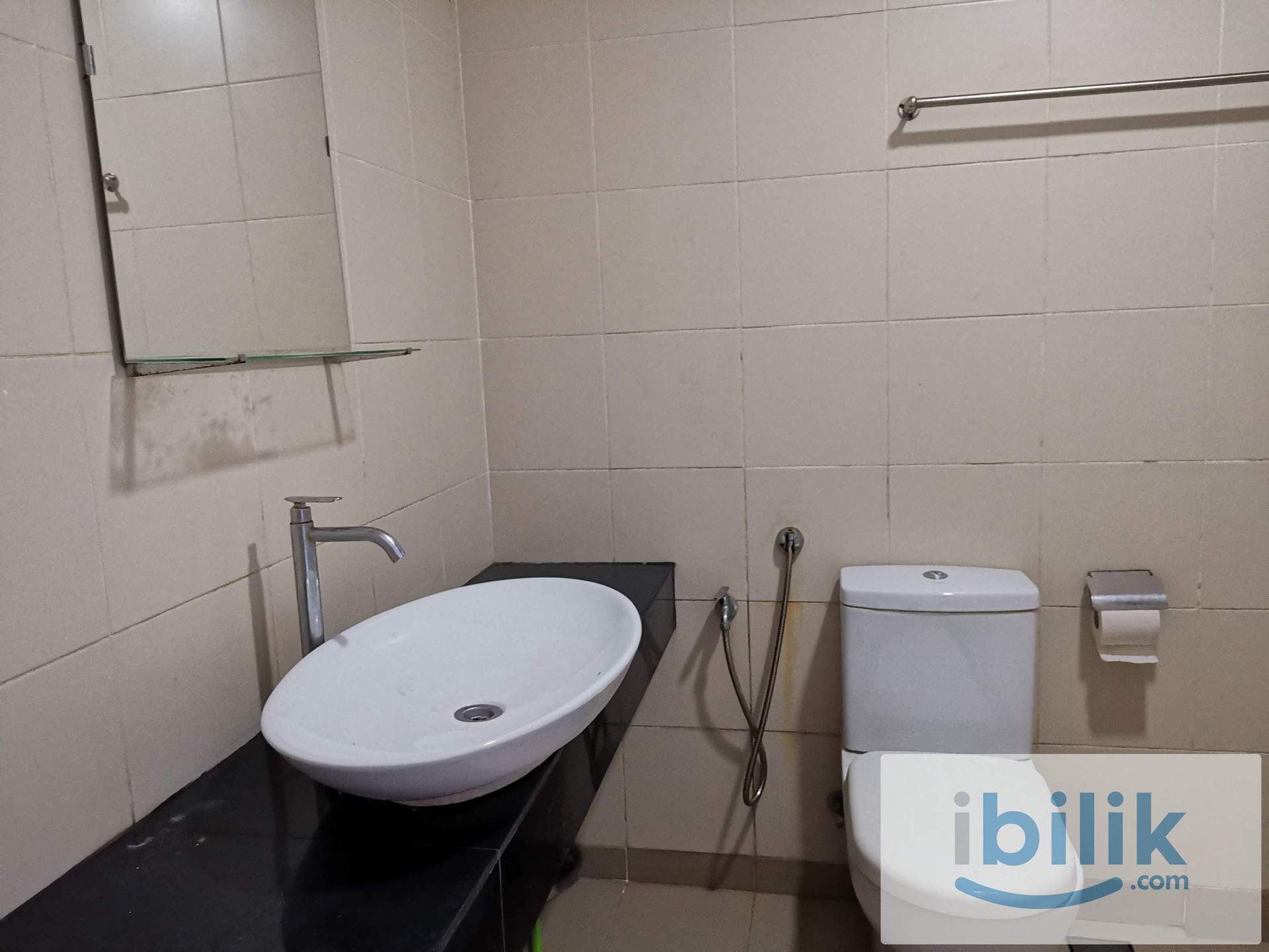 Cozy Medium Room at Rafflesia Condominium, Walking Distance to LRT Sentul Timur - Image 3