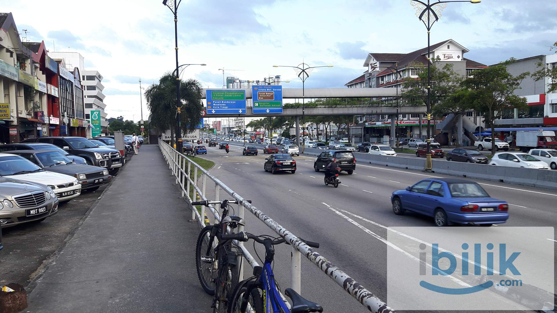 Air Cond Queenbed Room at Bandar Baru Uda For Rent - Image 3