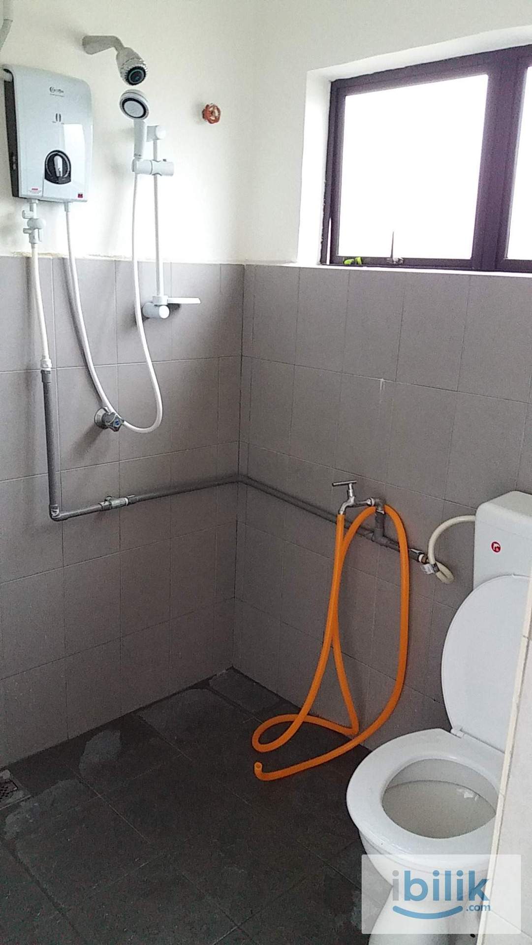 Air Cond Queenbed Room at Bandar Baru Uda For Rent - Image 8