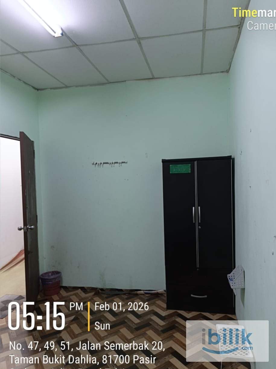 49A, Bilik Air Cond Queen Besar Taman Bukit Dahlia, Pasir Gudang Disewa - Image 1
