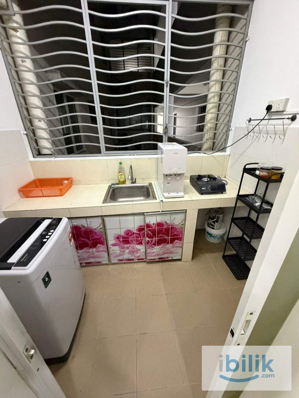 Aircond Spacious Single Room, Female Malay, Seri Puteri Condo. 1MIN CHERAS LRT Station  - Image 7