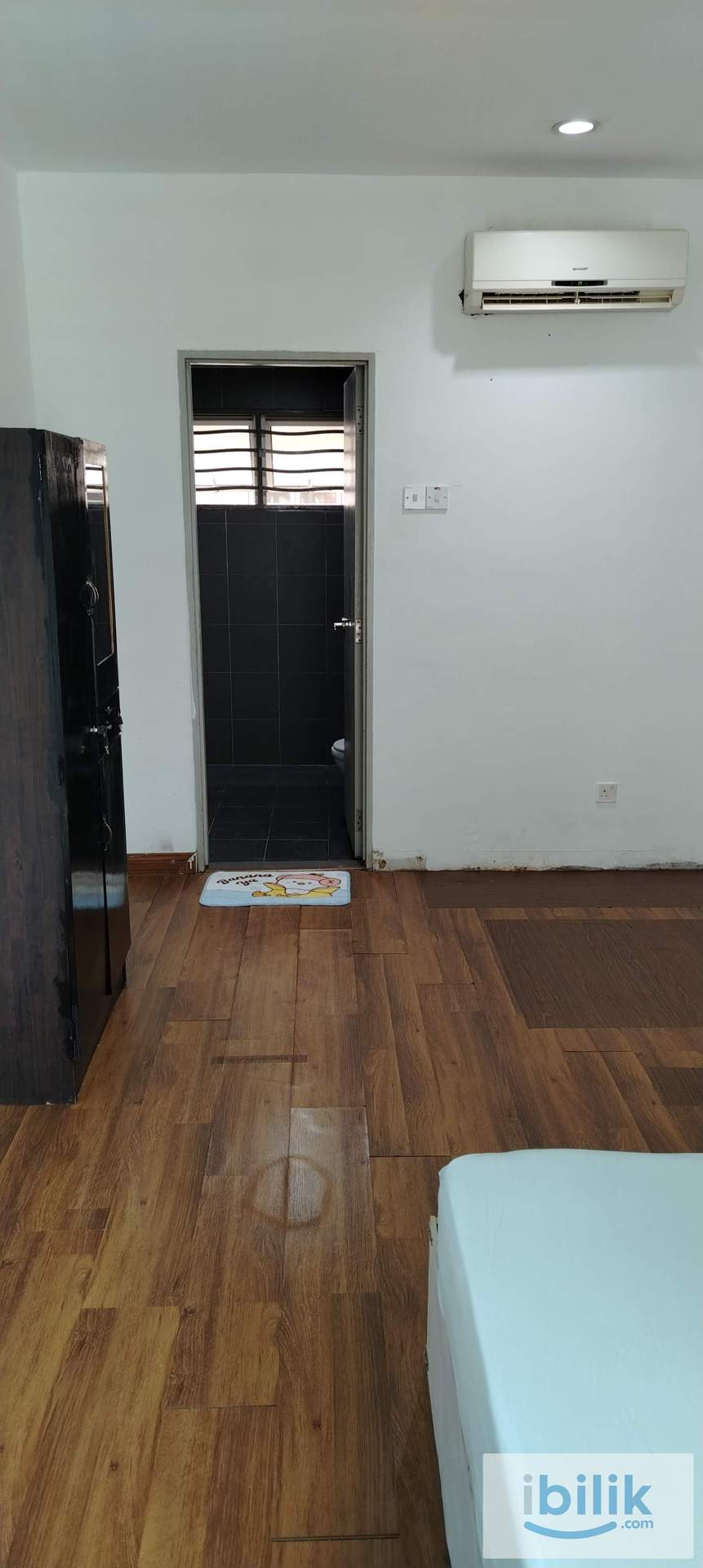 Awesome Largest Aircond Master bedroom, Couple, Seri Puteri Condo. 1MIN CHERAS LRT Station  - Image 3