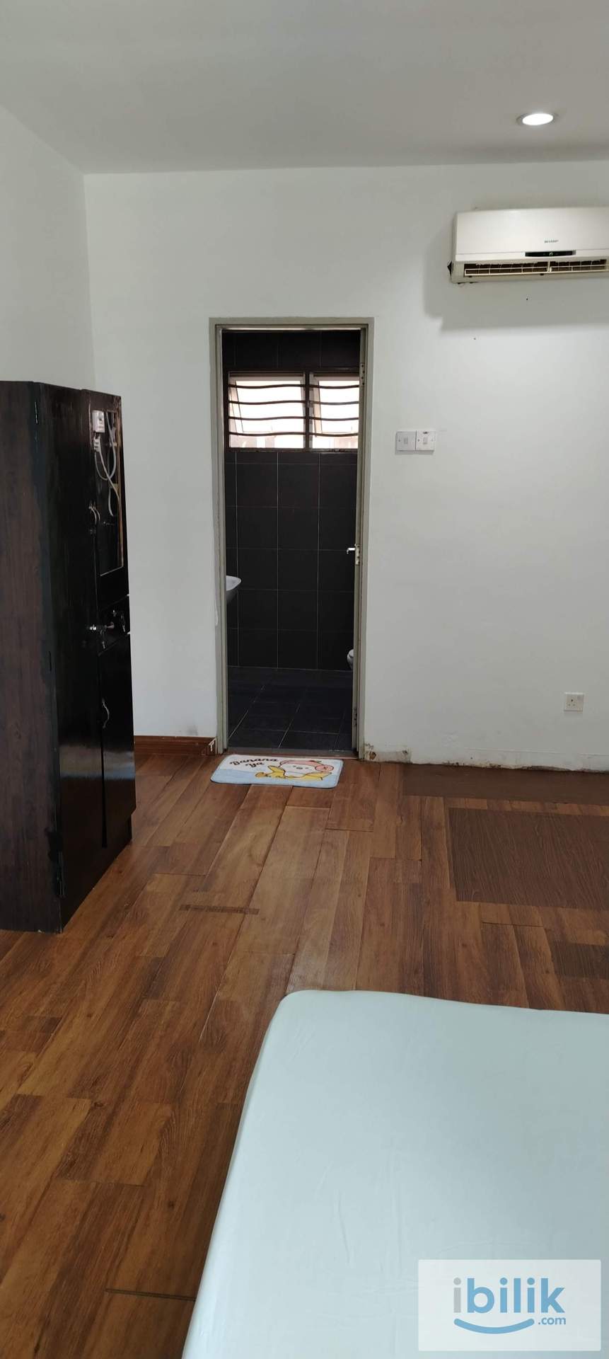 Awesome Largest Aircond Master bedroom, Couple, Seri Puteri Condo. 1MIN CHERAS LRT Station  - Image 5