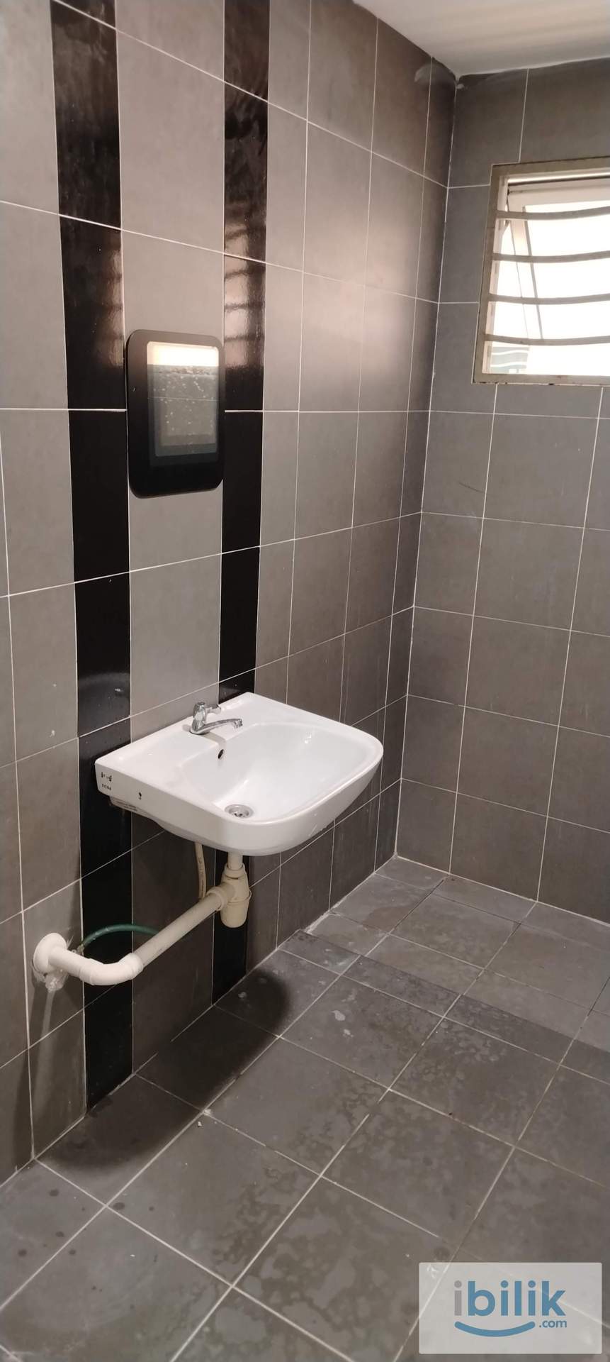 Awesome Largest Aircond Master bedroom, Couple, Seri Puteri Condo. 1MIN CHERAS LRT Station  - Image 7