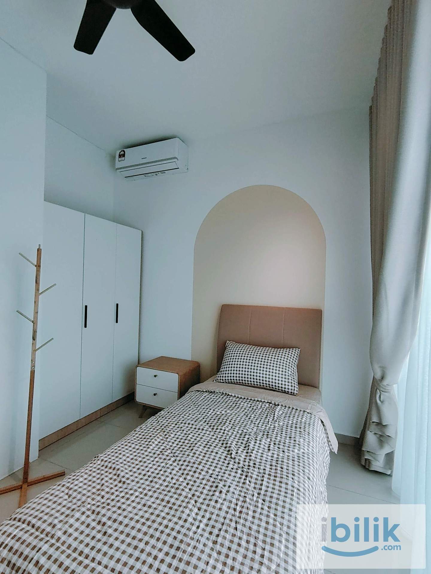Nikka Female unit Balcony Aircon Medium Room ⭐⭐⭐⭐⭐ - Image 2