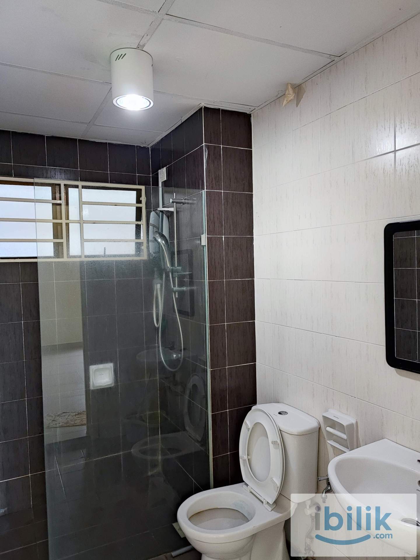 Master Room for Rent at Paramount View Condo, near Paramount LRT Station - Image 4