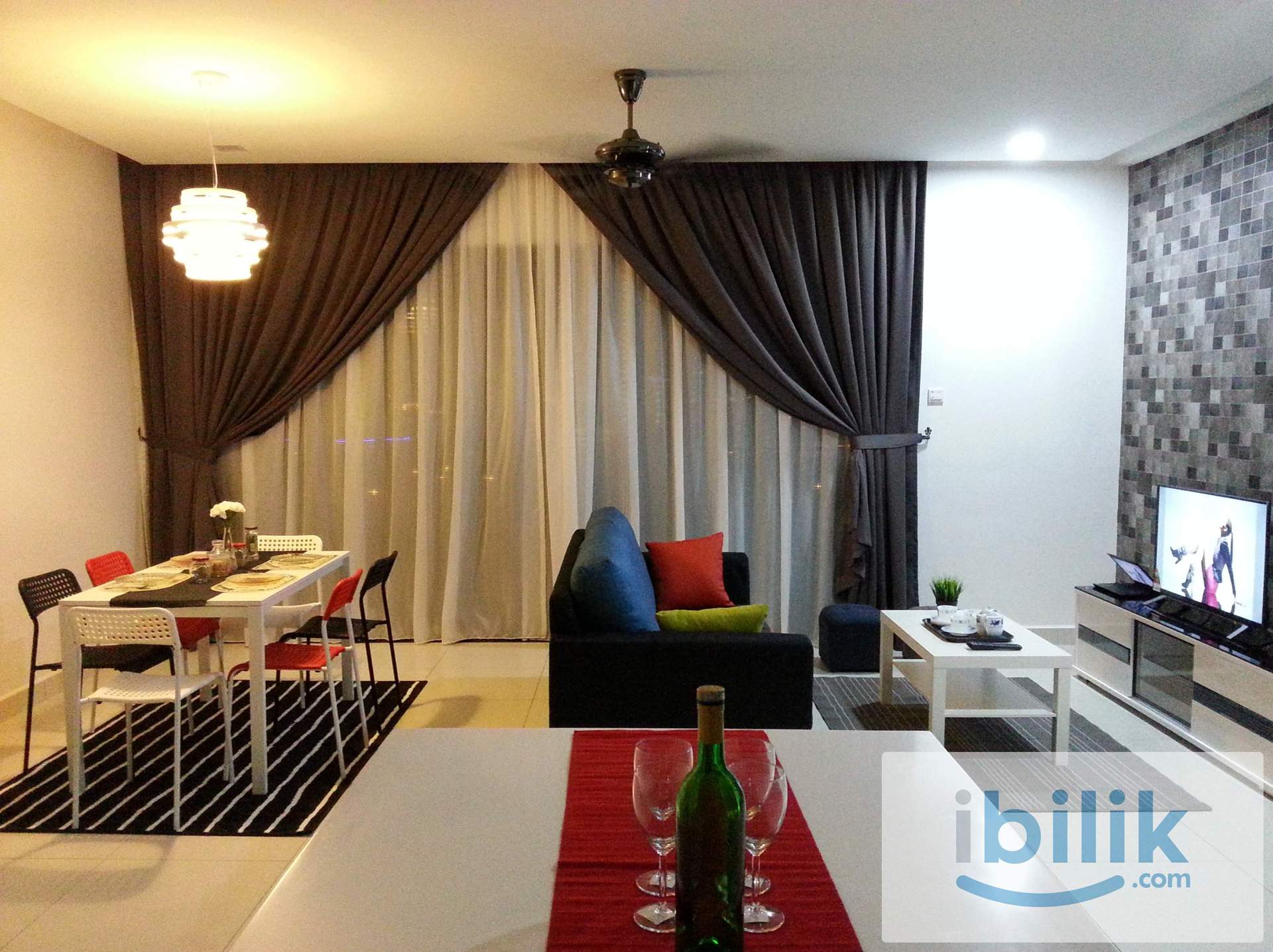 Middle Room at Cristal Residence, Cyberjaya - Image 1