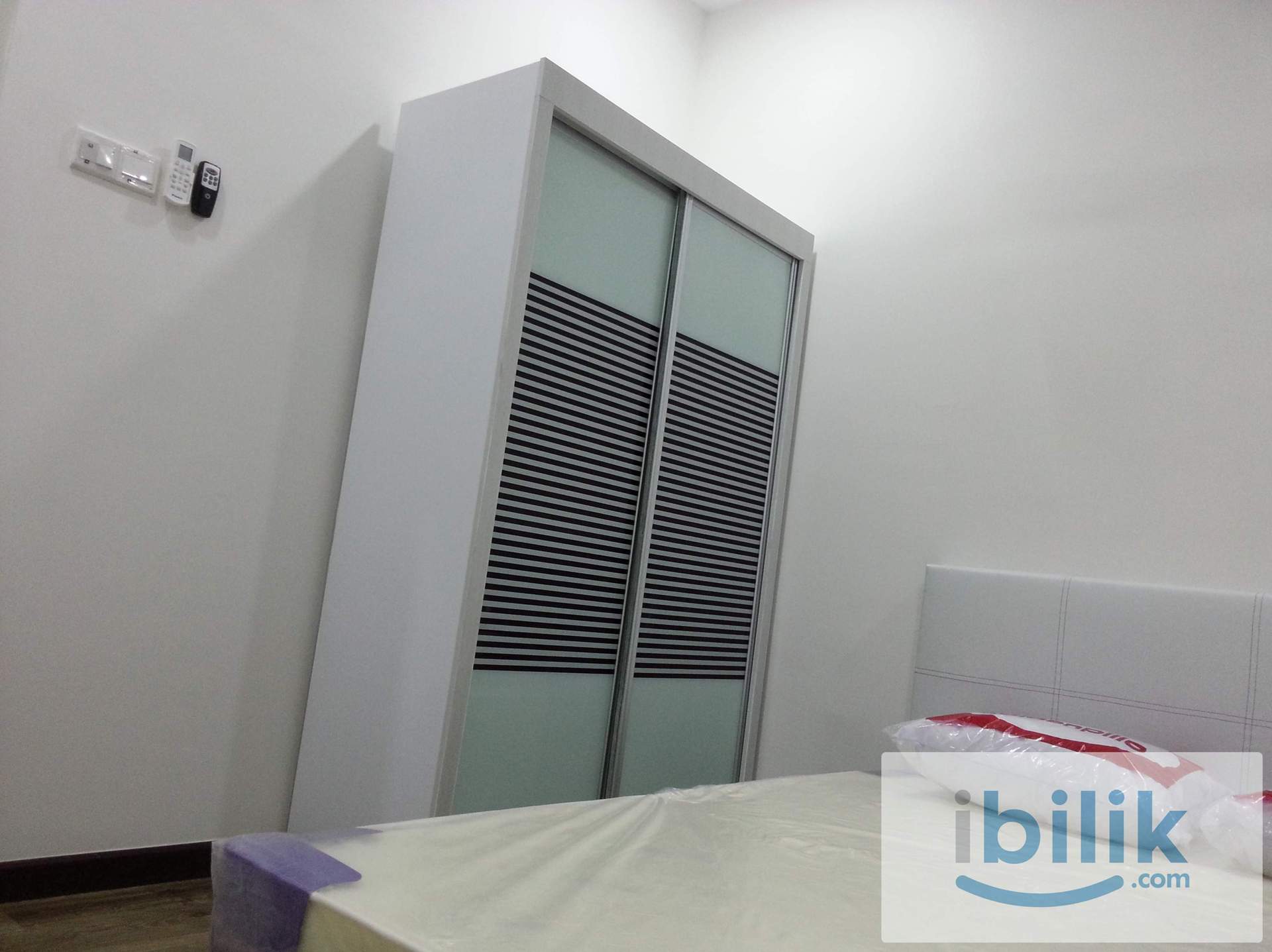 Middle Room at Cristal Residence, Cyberjaya - Image 4