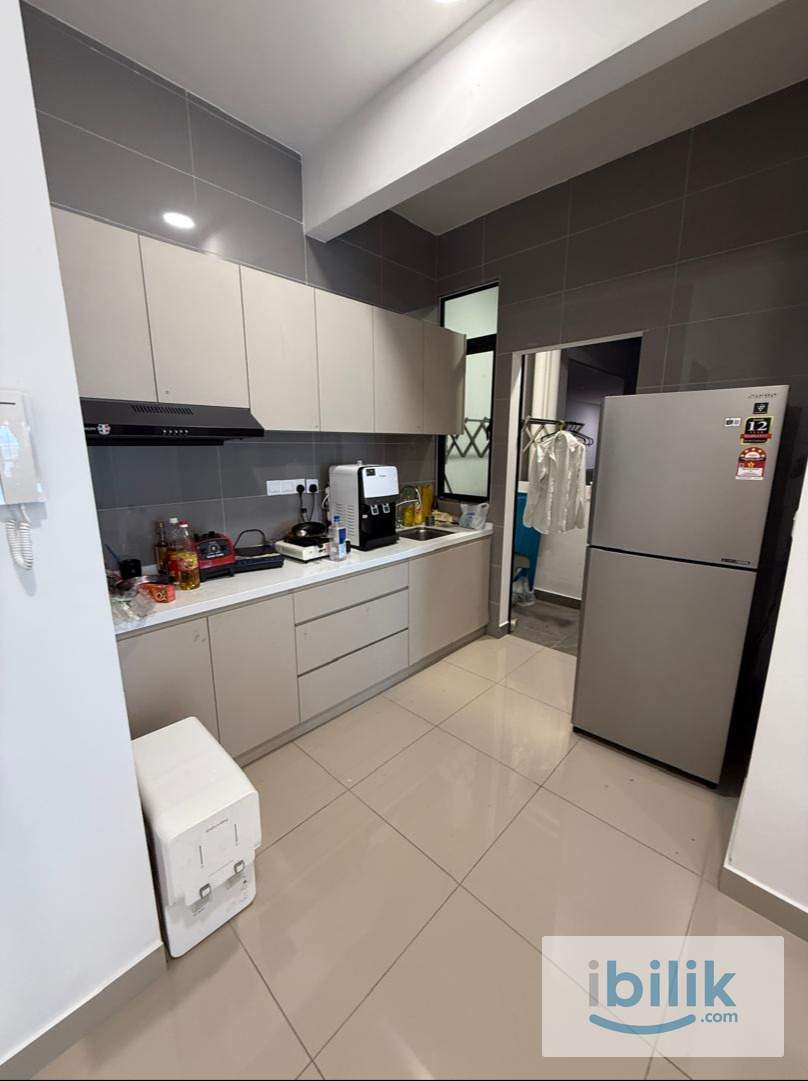 Fully Furnished Single Room near Taman Wahyu - Image 3