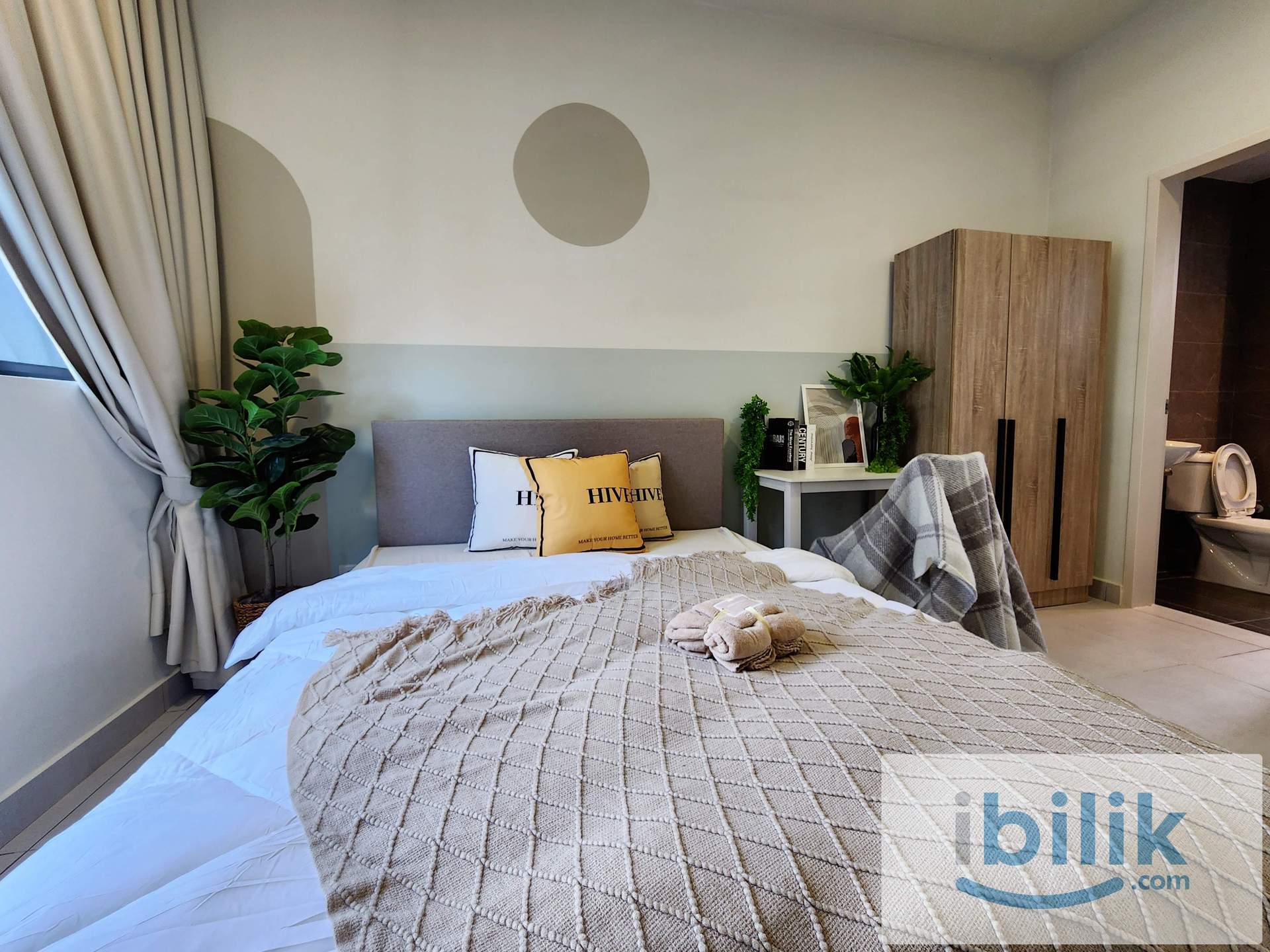 Fully Furnished Master Room near Taman Connaught MRT  - Image 7