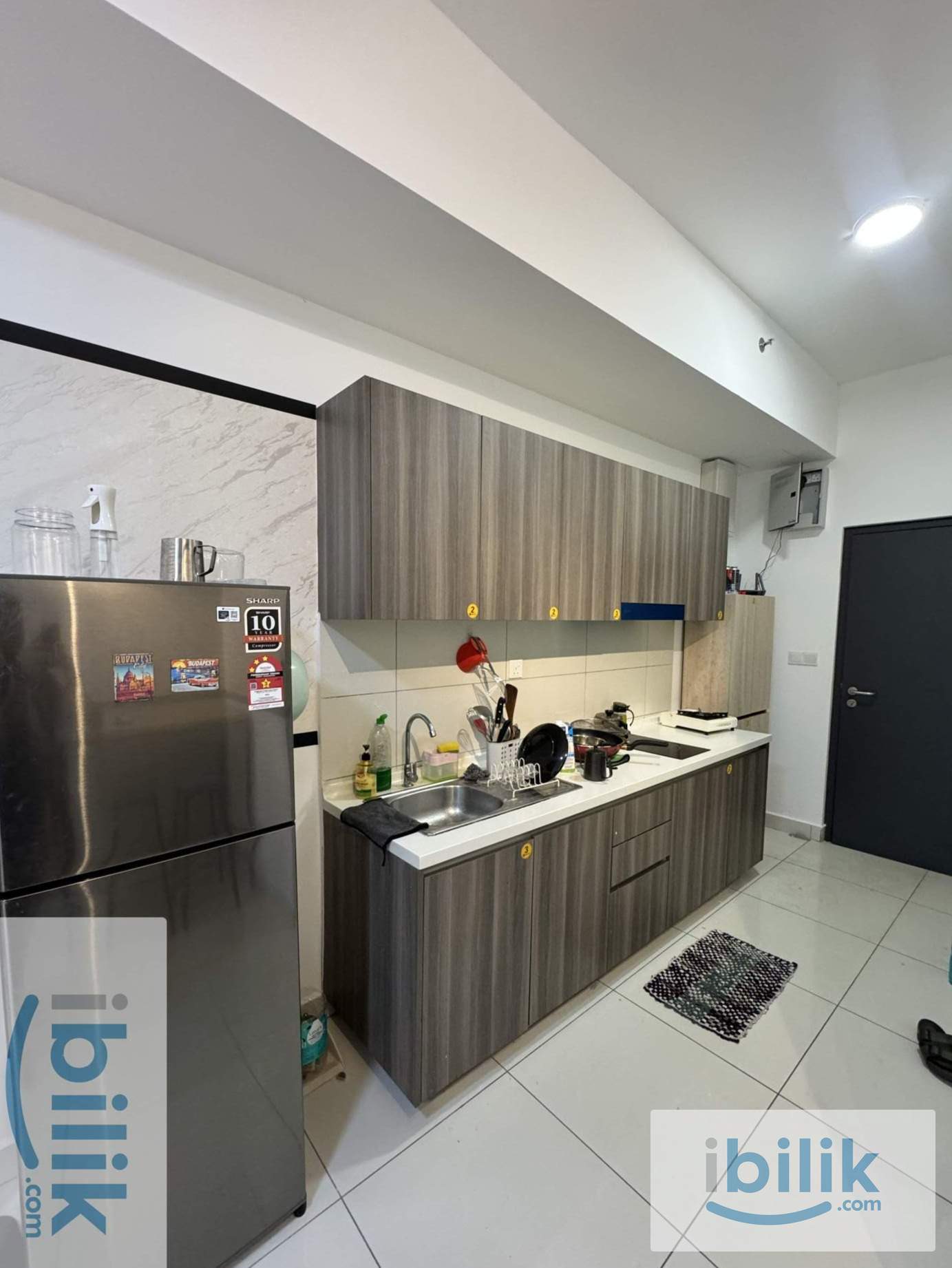 Cosy Middle Room + 1Car Park near Setia Alam - Image 4