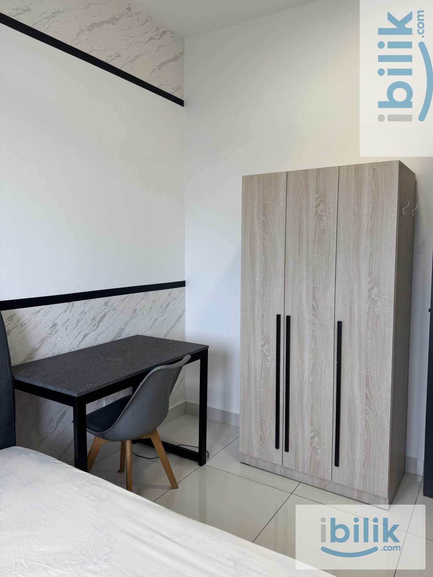 Cosy Middle Room + 1Car Park near Setia Alam - Image 3