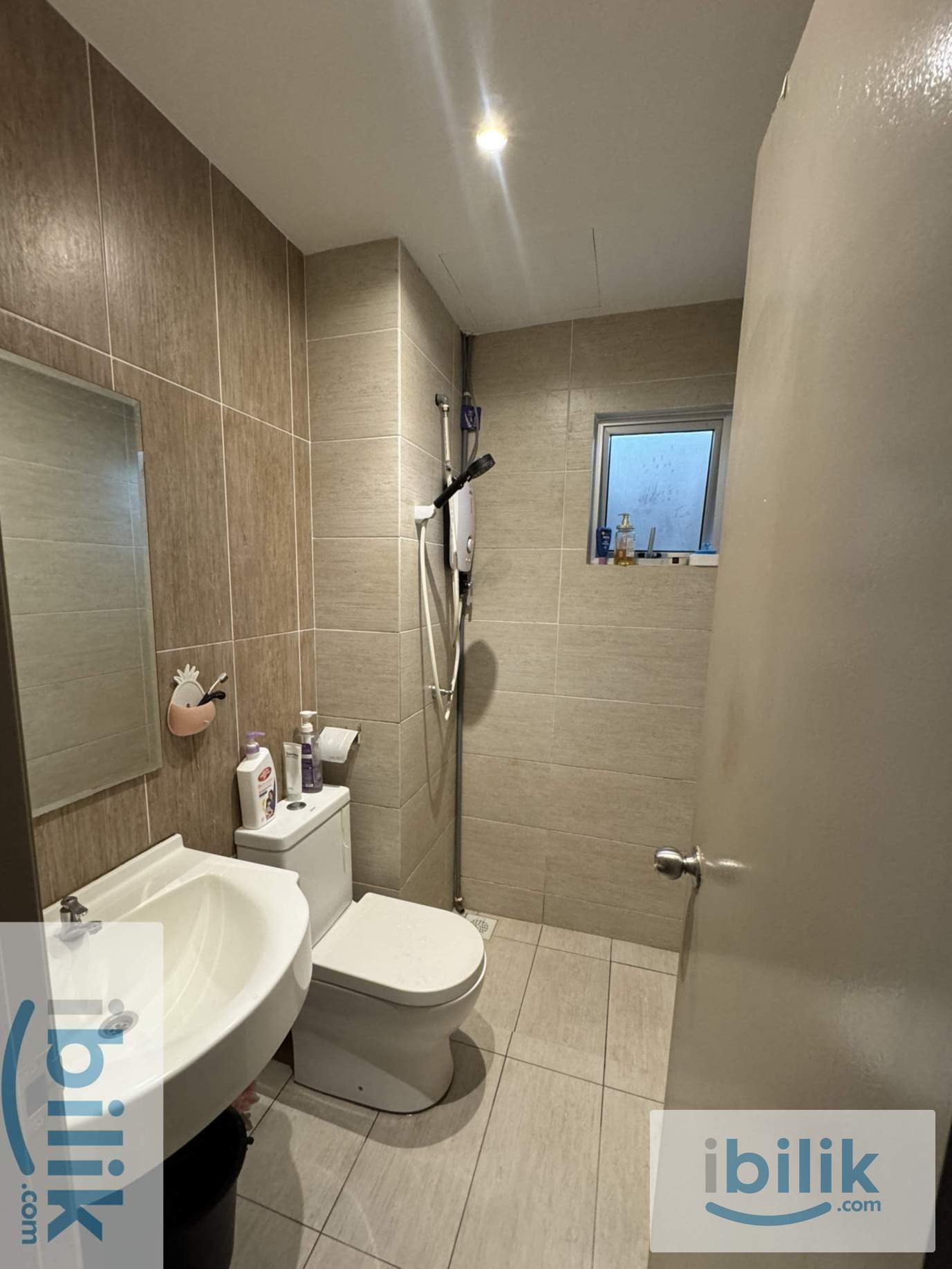 4km to KLCC RM710 Fully Furnished Queen Bed Room  - Image 5