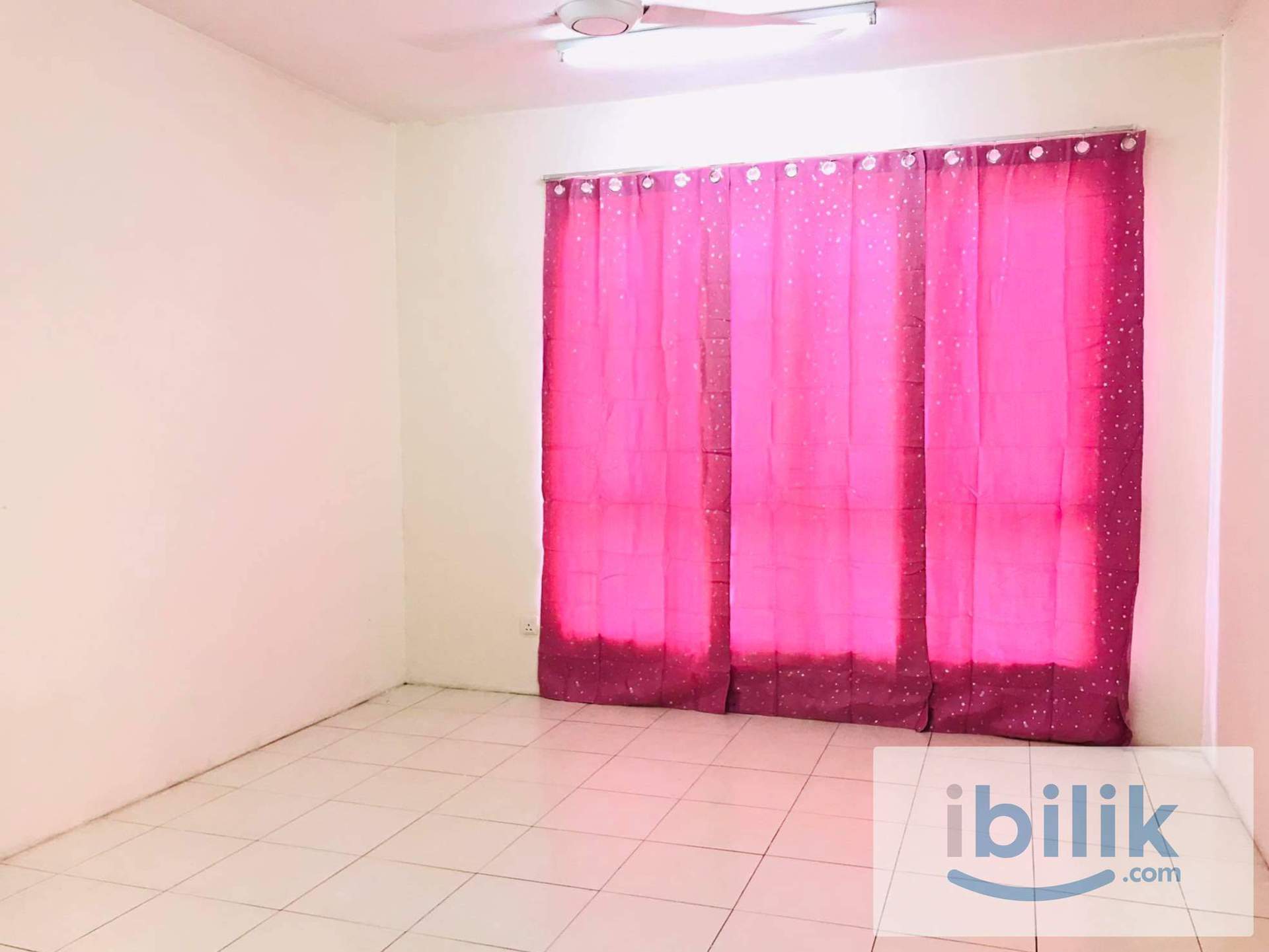 Medium Room with Private Balcony at Platinum Lake PV13, Setapak - Image 1