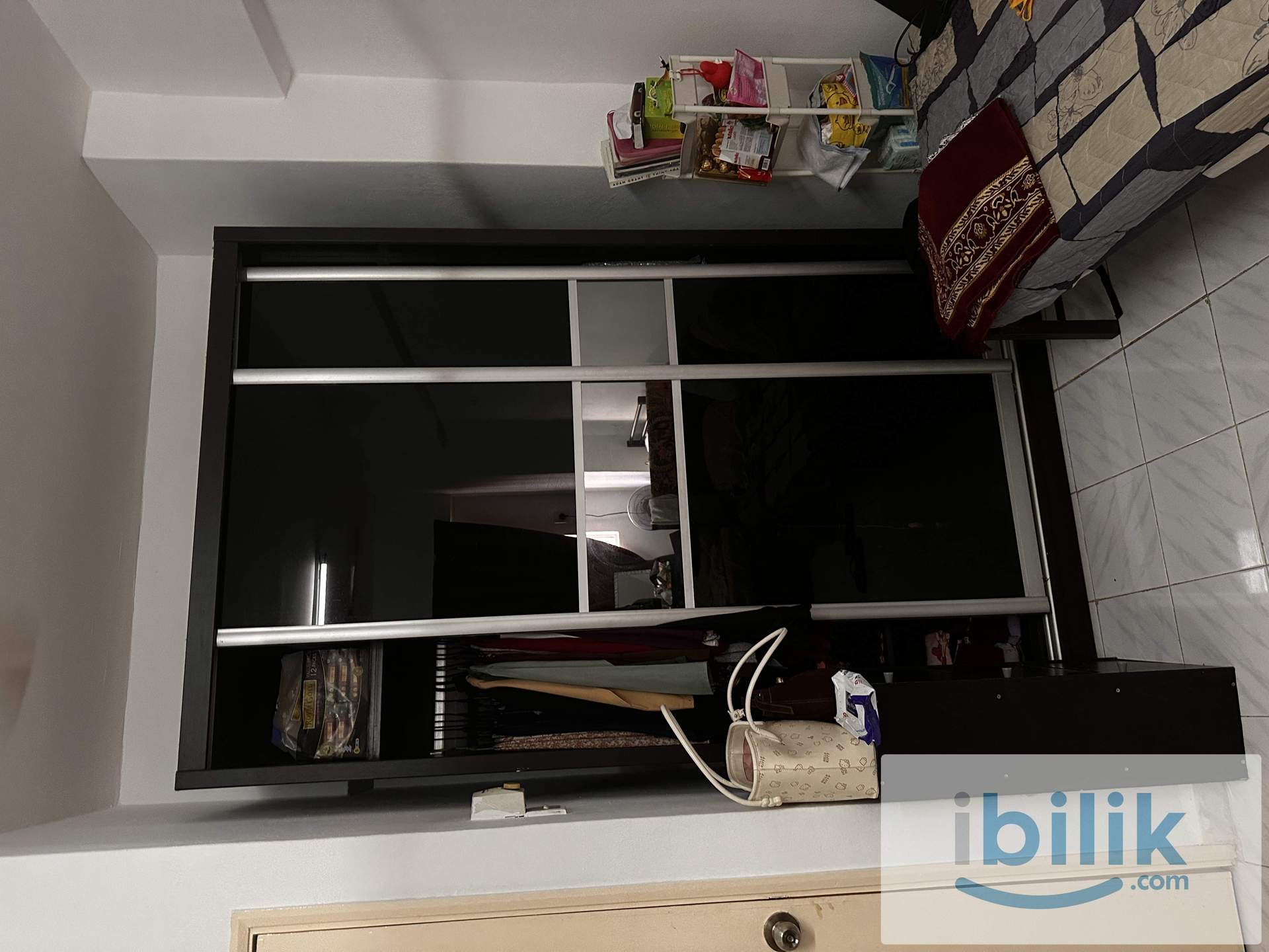 Master Bedroom For Rent at Vista Angkasa | Fully furnished - Image 2