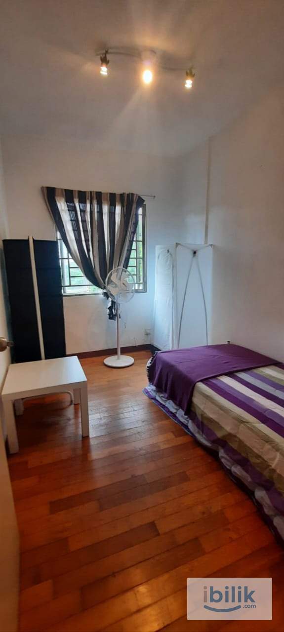 Single Room - Image 1