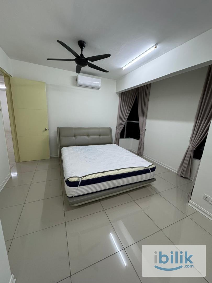 Master Room - Image 1