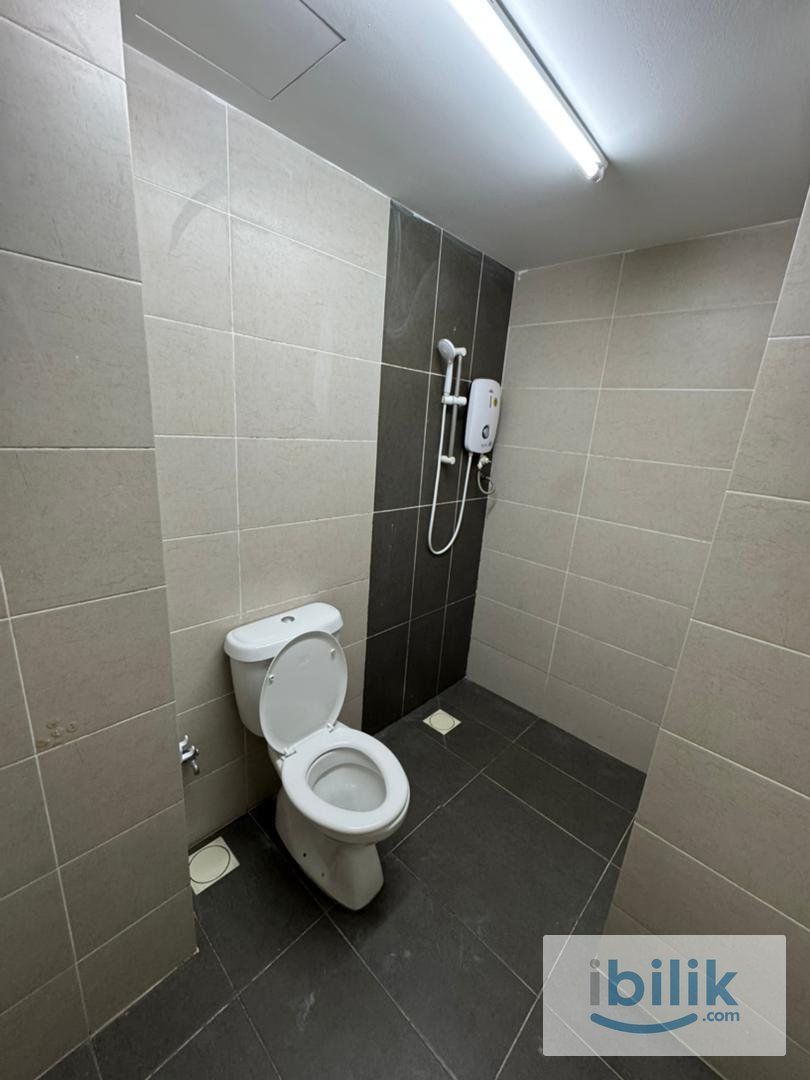 Master Room - Image 4
