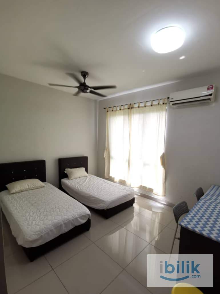 Master Bedroom - Image 3