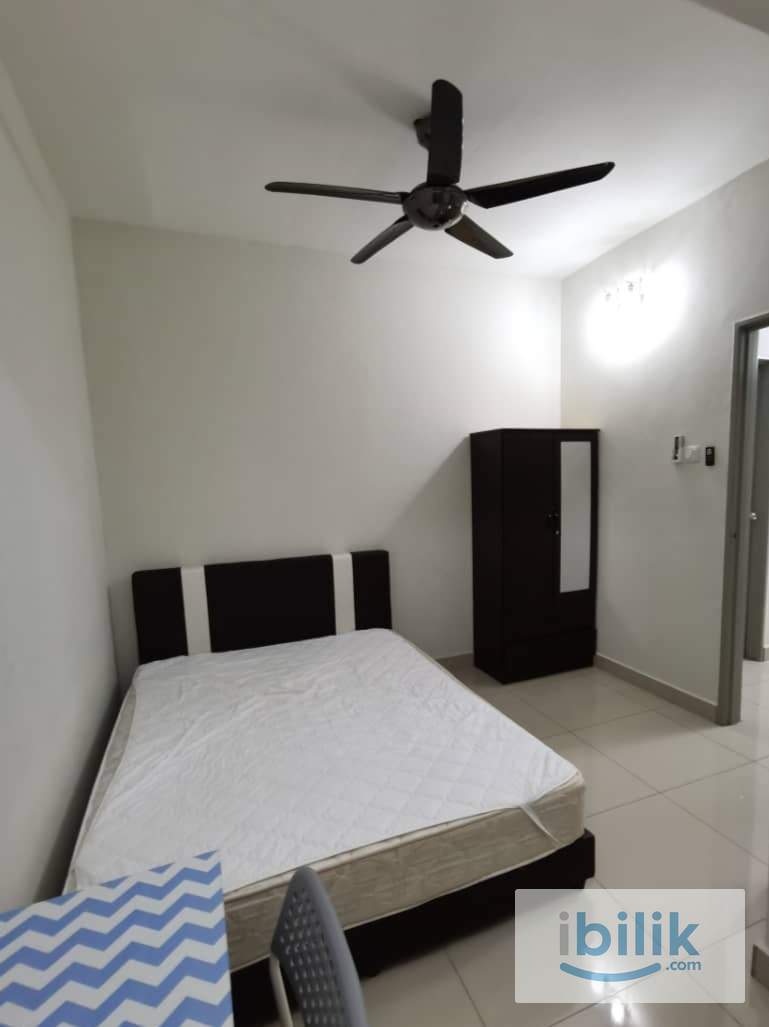 Middle Room - Image 1