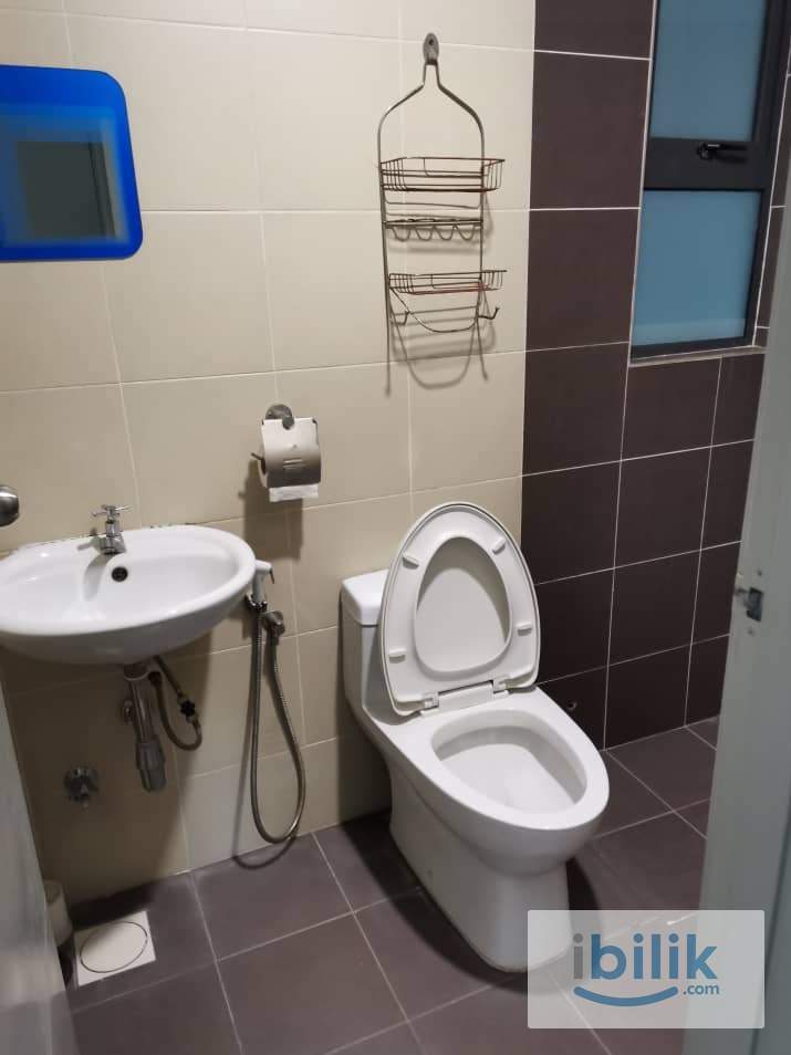 Middle Room - Image 4