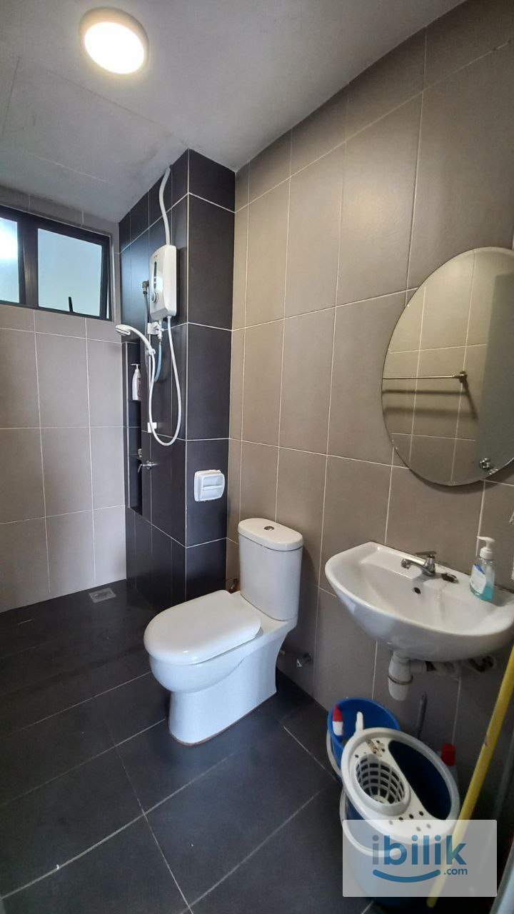 Balcony Room at You Vista, Batu 9 Cheras 5mins walk to MRT Taman Suntex - Image 5