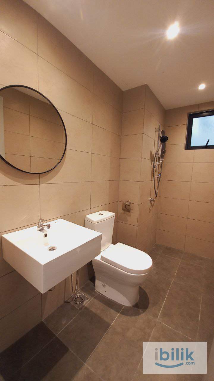 Balcony Room 🔥 @ M LUNA Residence, KEPONG, Fully Furnished with Internet & Cleaning - Image 3