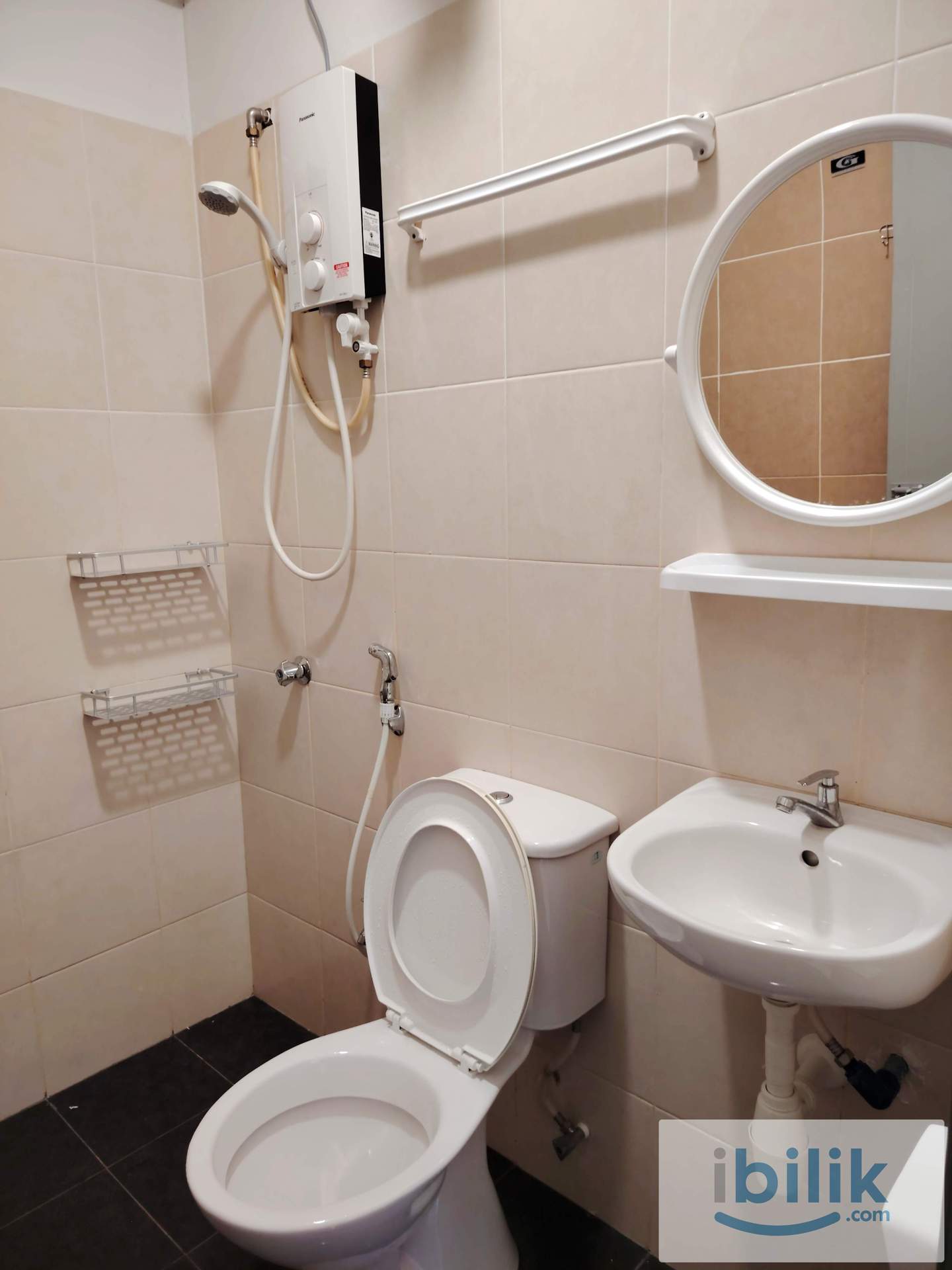 Master Room/Middle Room/Single Room - Image 4