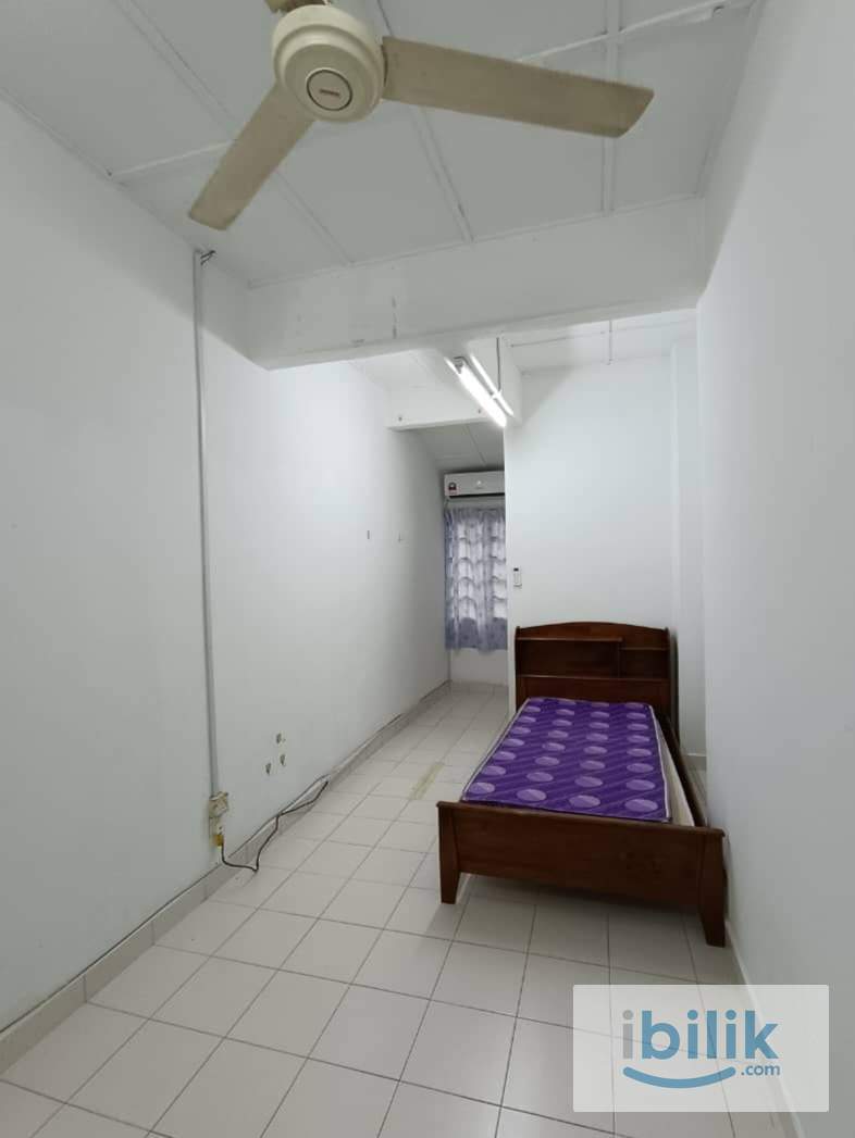 WALKING DISTANCE TO USJ7 LRT ROOM FOR RENT - Image 1