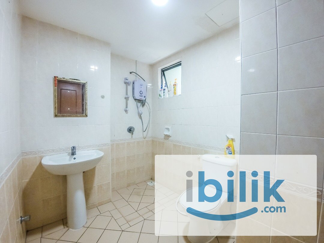 Cozy Furnished Private Room For Student And Working Professional In Cyberjaya - Image 5
