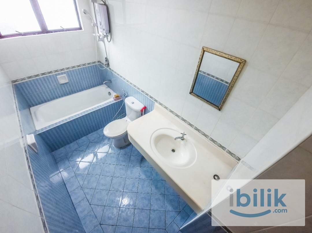 Cozy Furnished Master Room For Student And Working Professional In Cyberjaya - Image 6