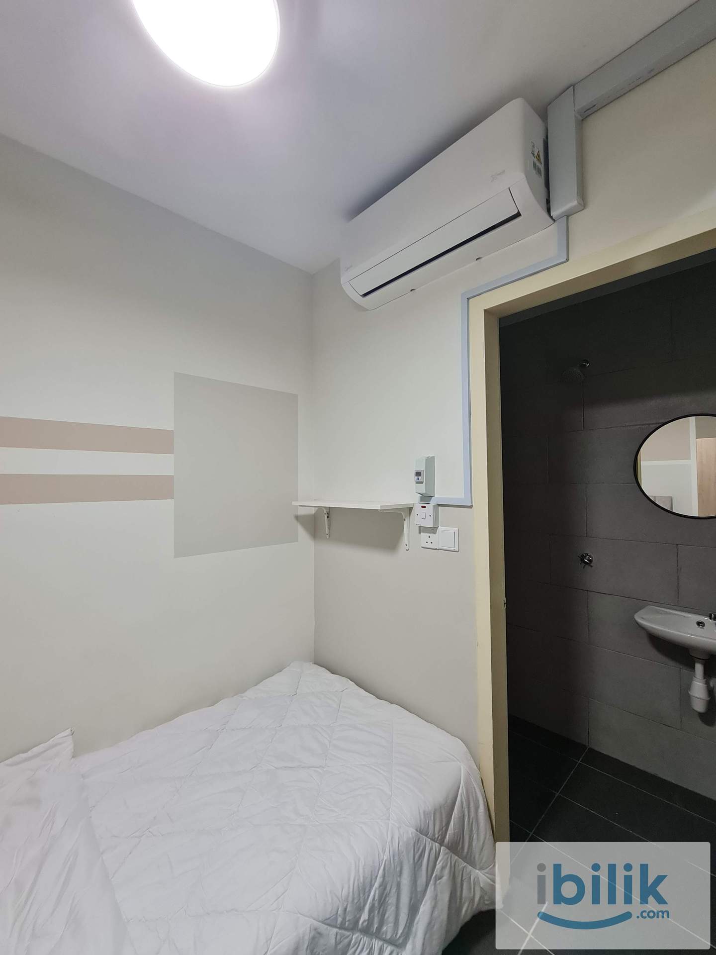 Single Room With Low Deposit at Meta Residence, Seri Kembangan  - Image 6