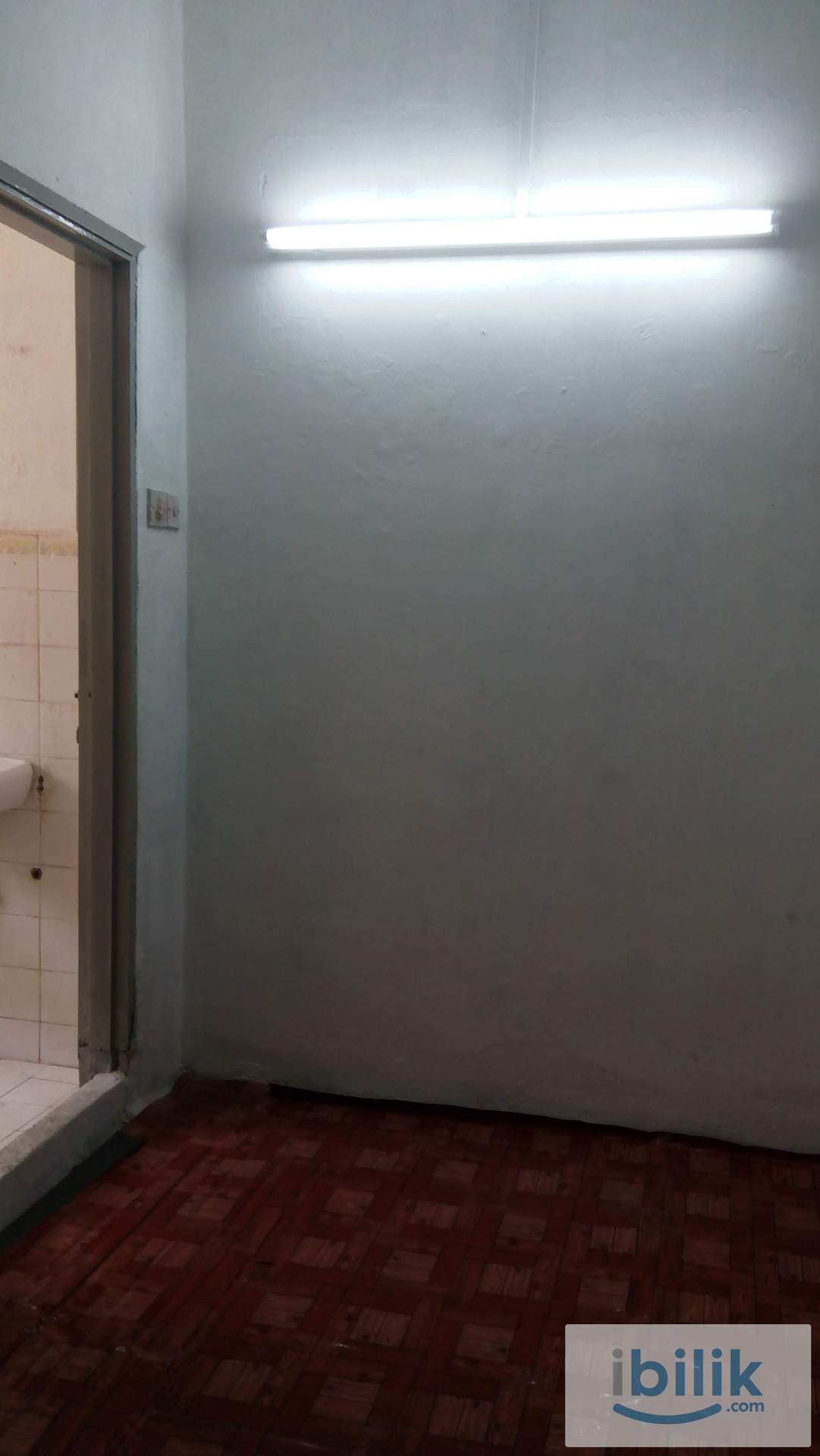 Bilik master dengan tandas untuk di sewa di Petaling Jaya (dekat KTM) - Image 1