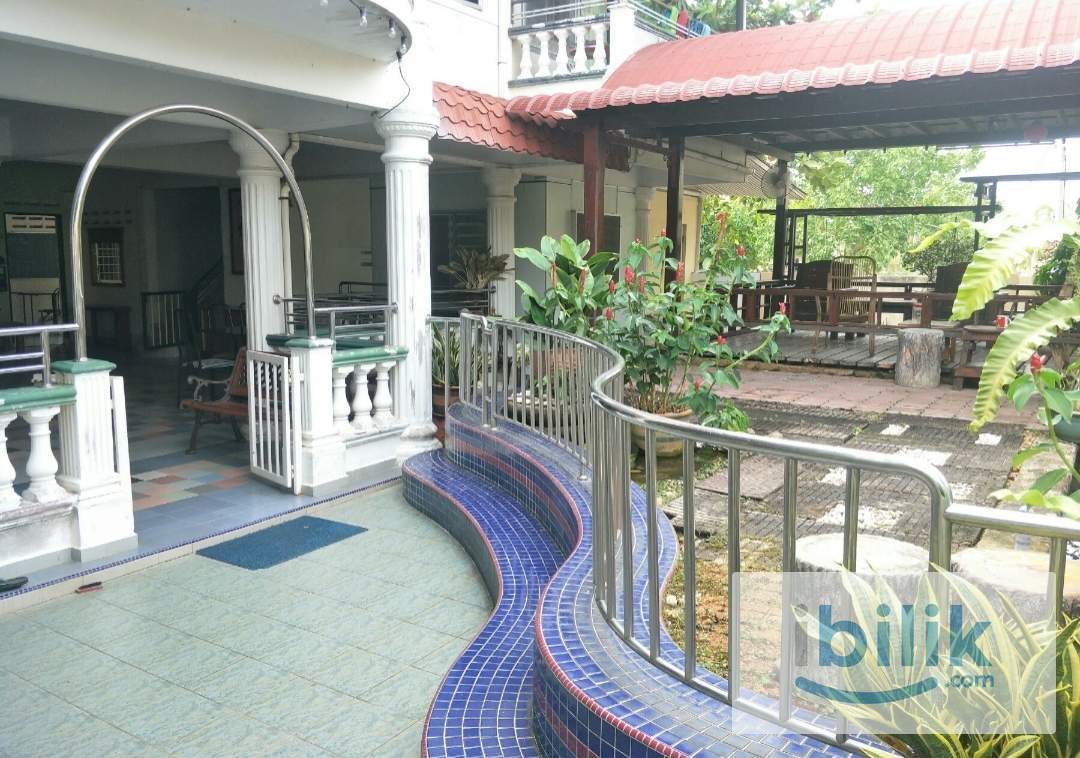 Bukit Beruang single room  - Image 5