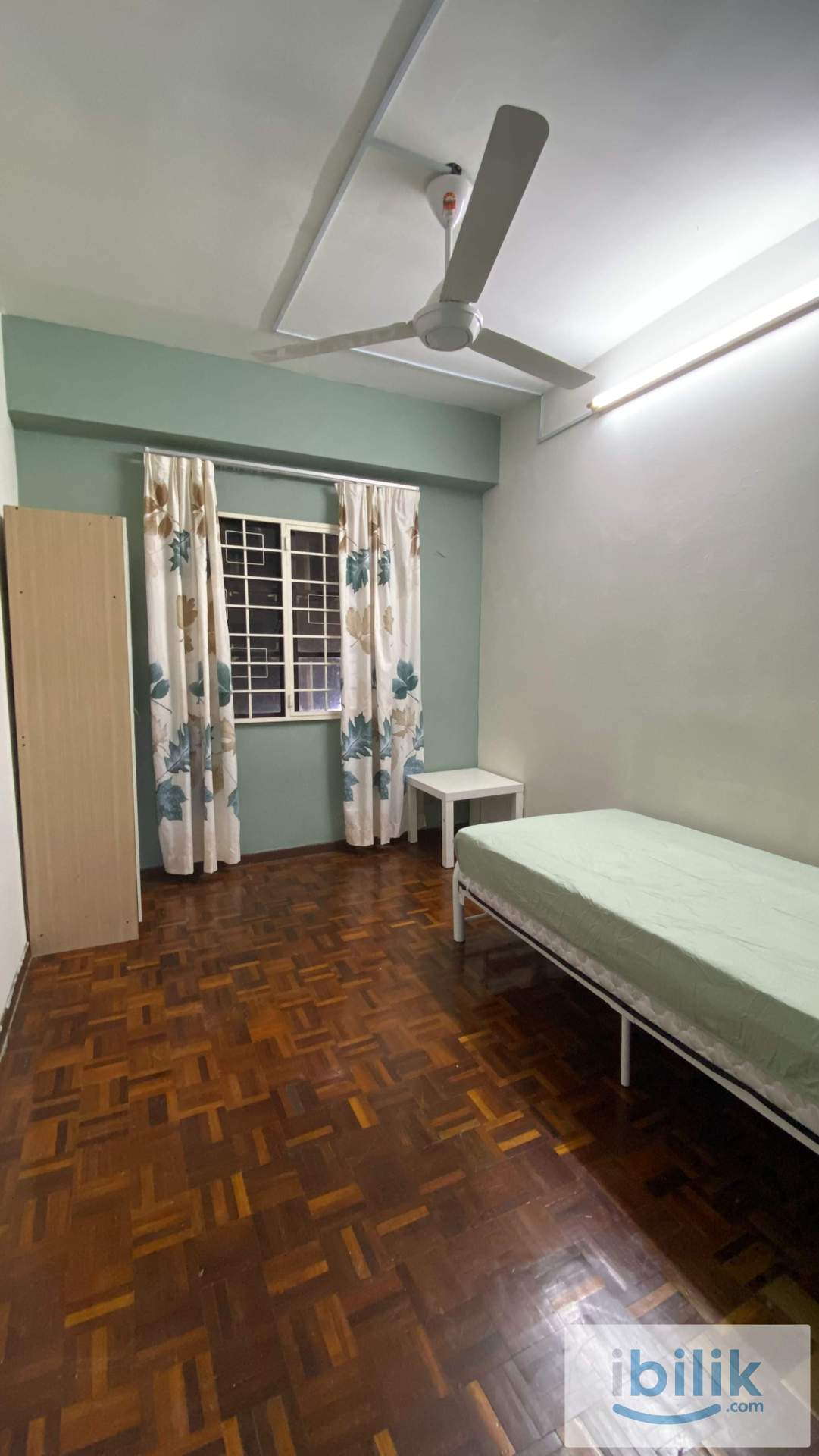 Middle Room To Let For FEMALE @Bayu Tasik Condo Nearby LRT - Image 2