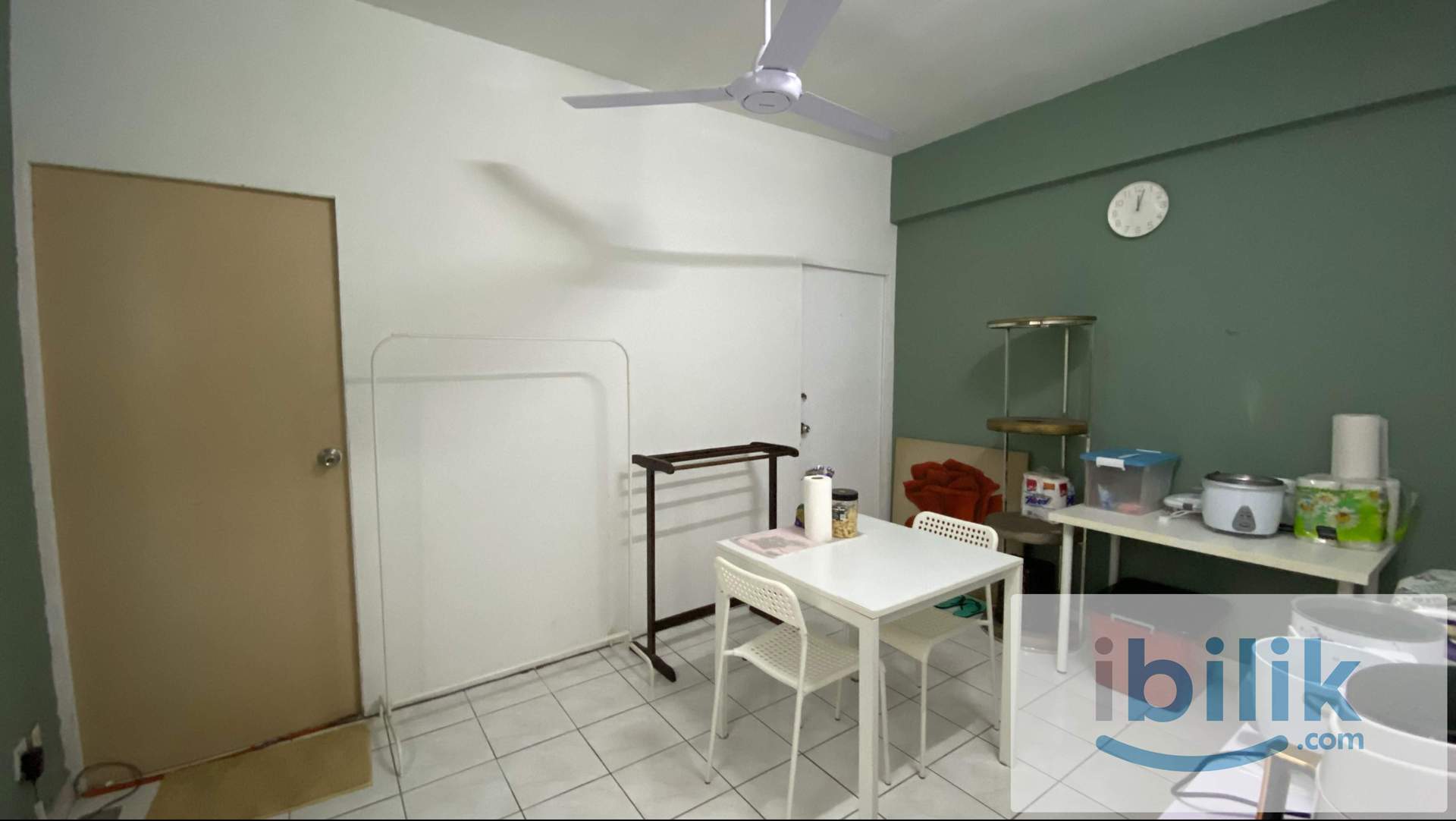 Middle Room To Let For FEMALE @Bayu Tasik Condo Nearby LRT - Image 7