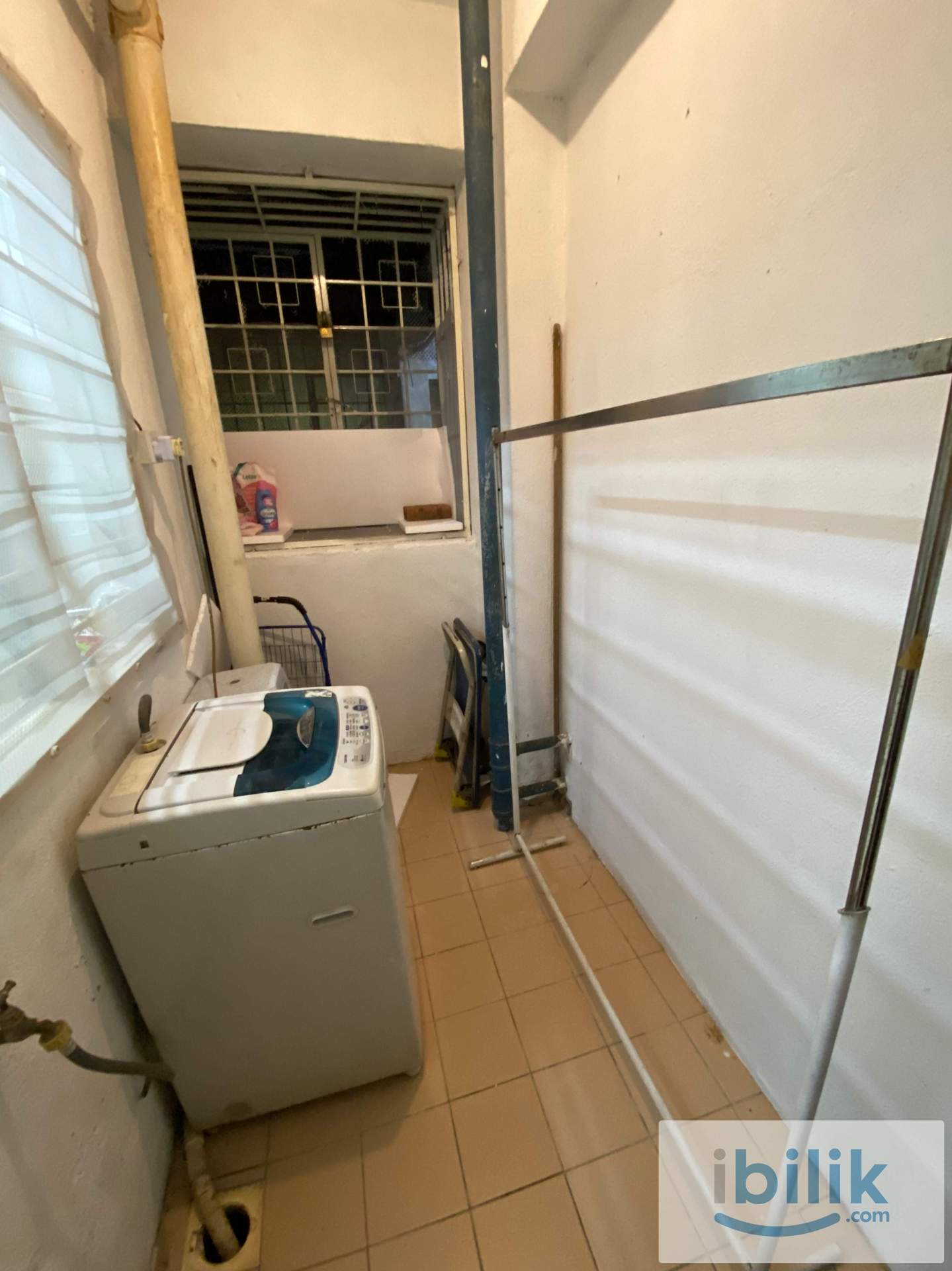 Middle Room To Let For FEMALE @Bayu Tasik Condo Nearby LRT - Image 9